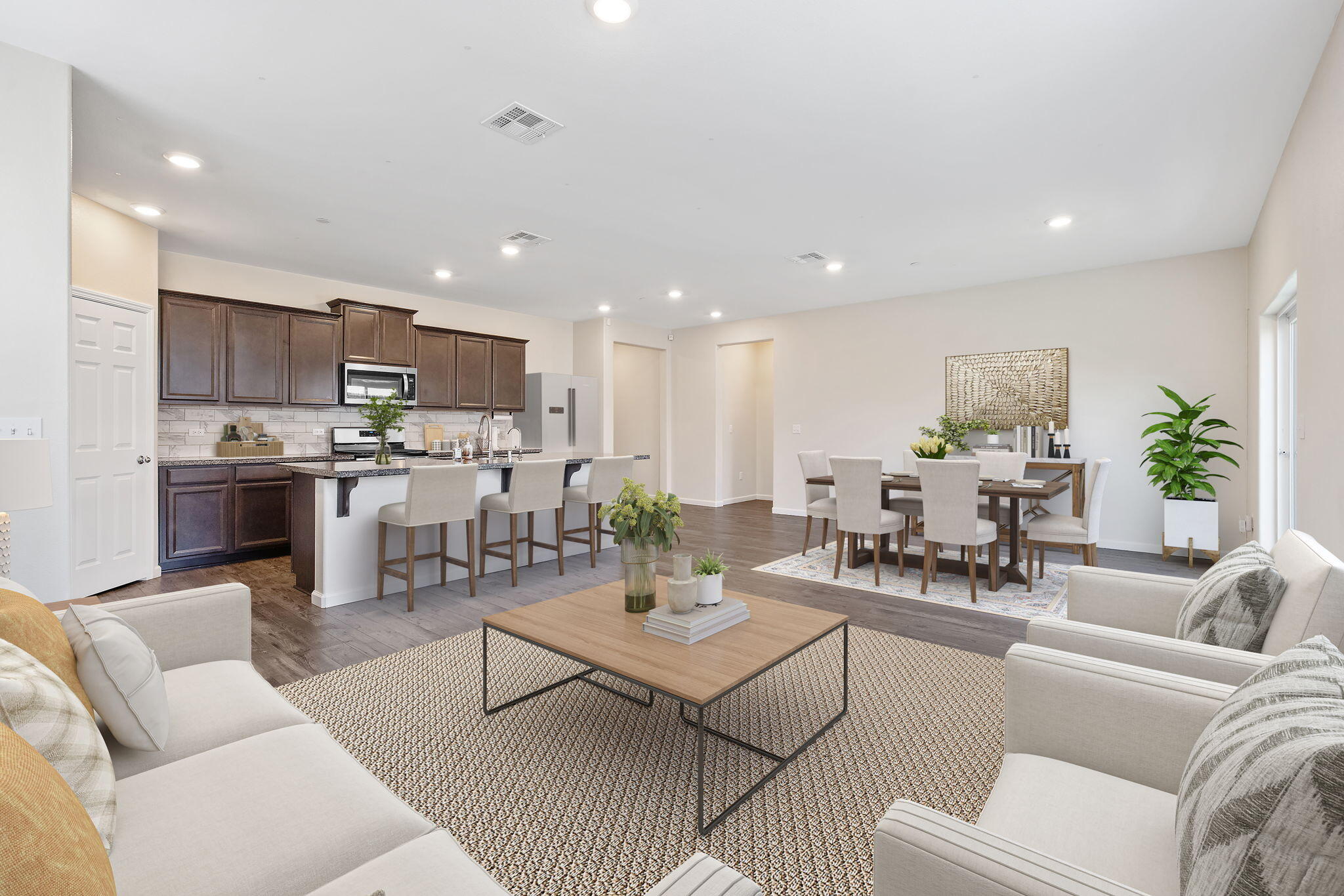 3518 E Laura Ct, Visalia, CA 93292