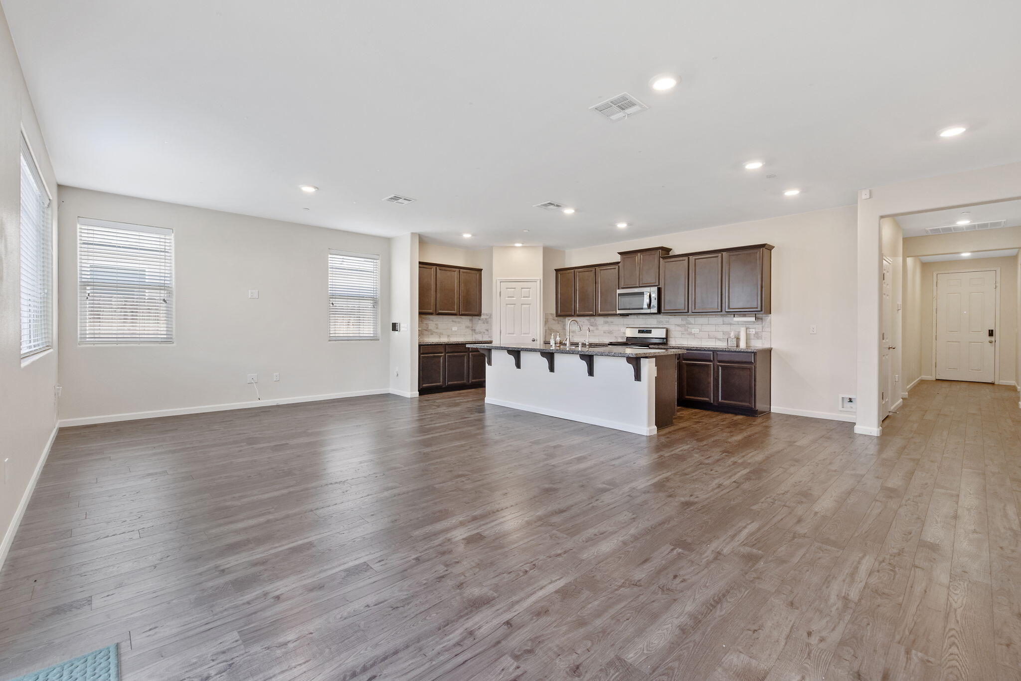 3518 E Laura Ct, Visalia, CA 93292