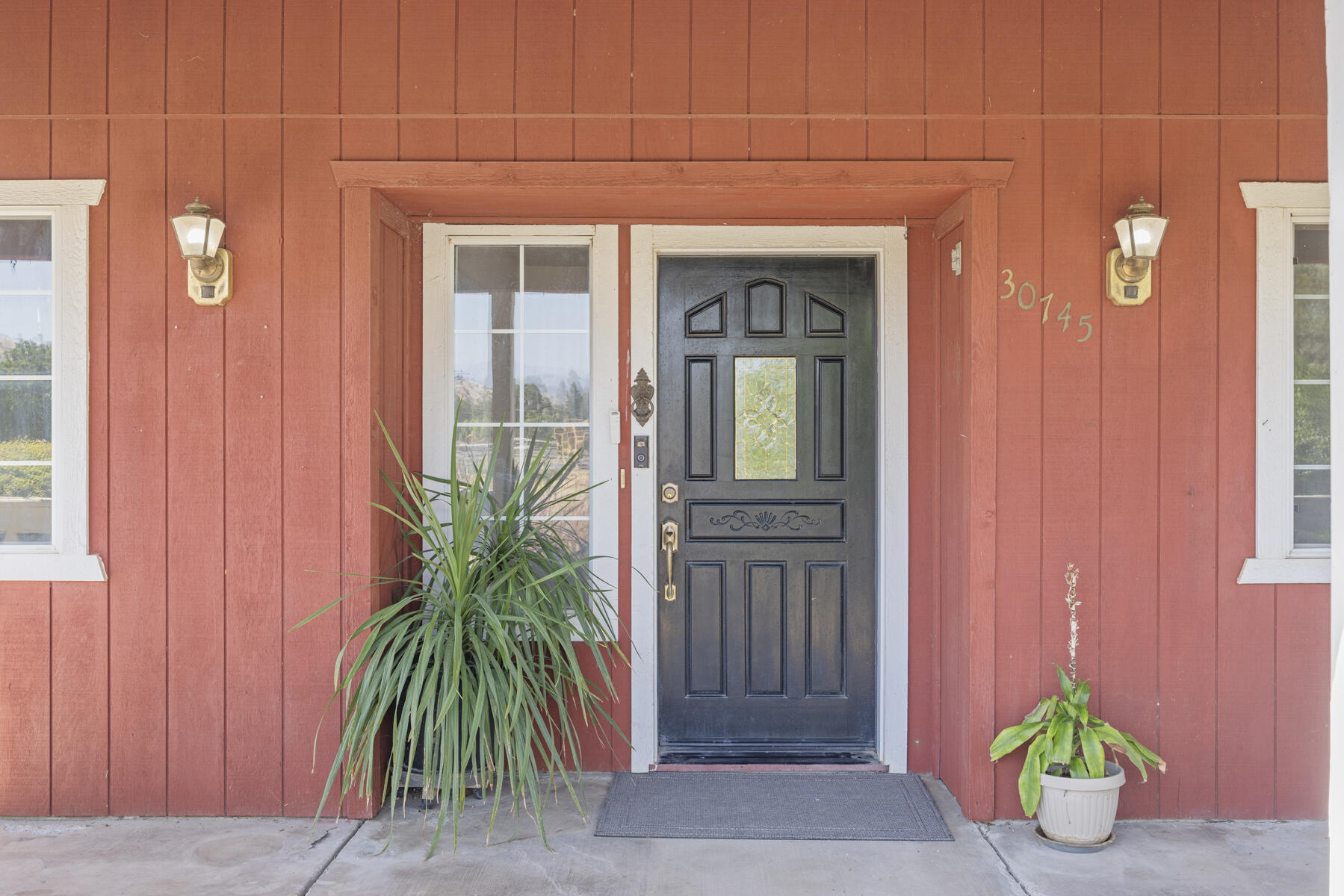 30745 Dorsey Dr, Exeter, CA 93221