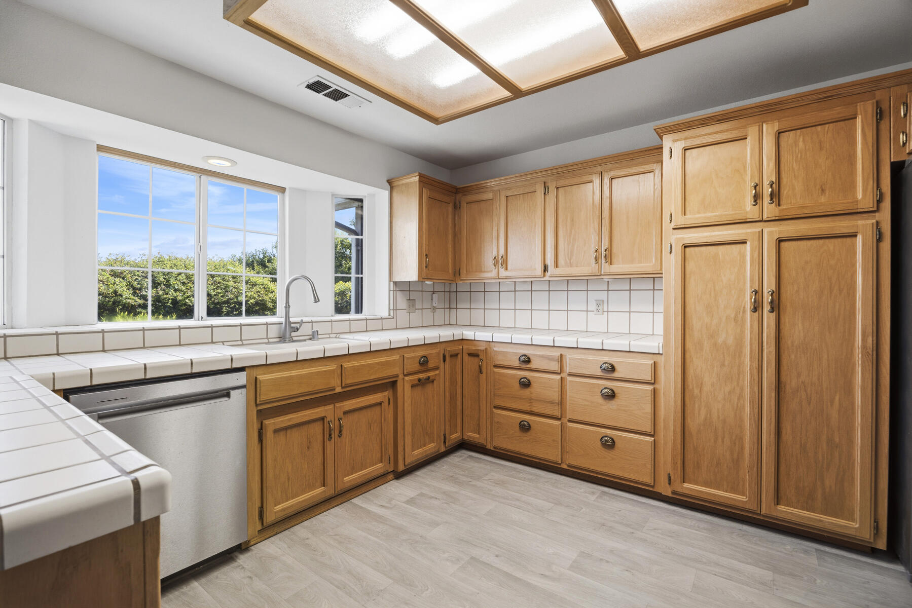 30745 Dorsey Dr, Exeter, CA 93221