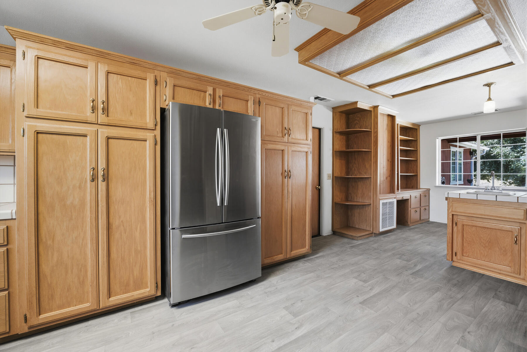 30745 Dorsey Dr, Exeter, CA 93221