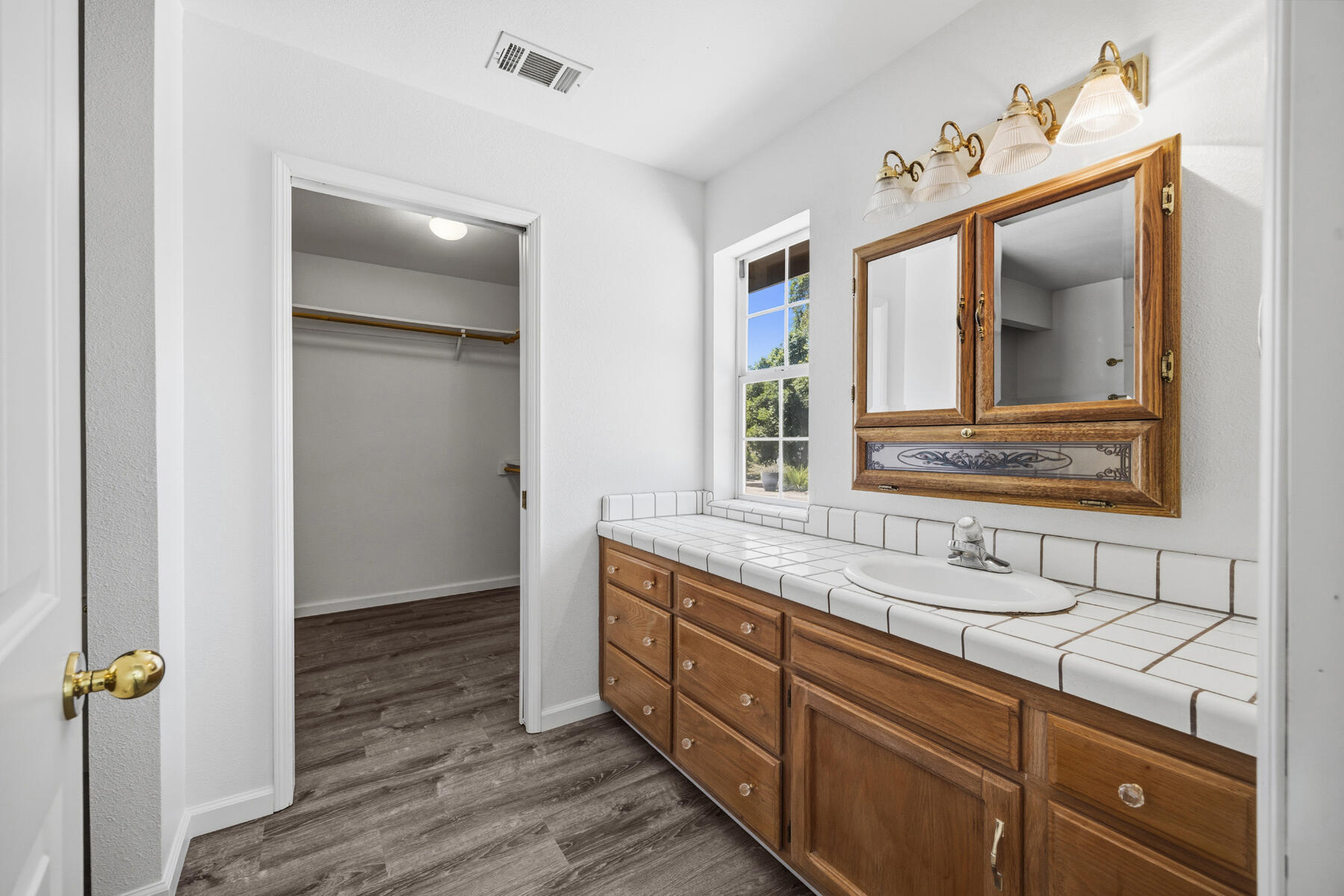 30745 Dorsey Dr, Exeter, CA 93221
