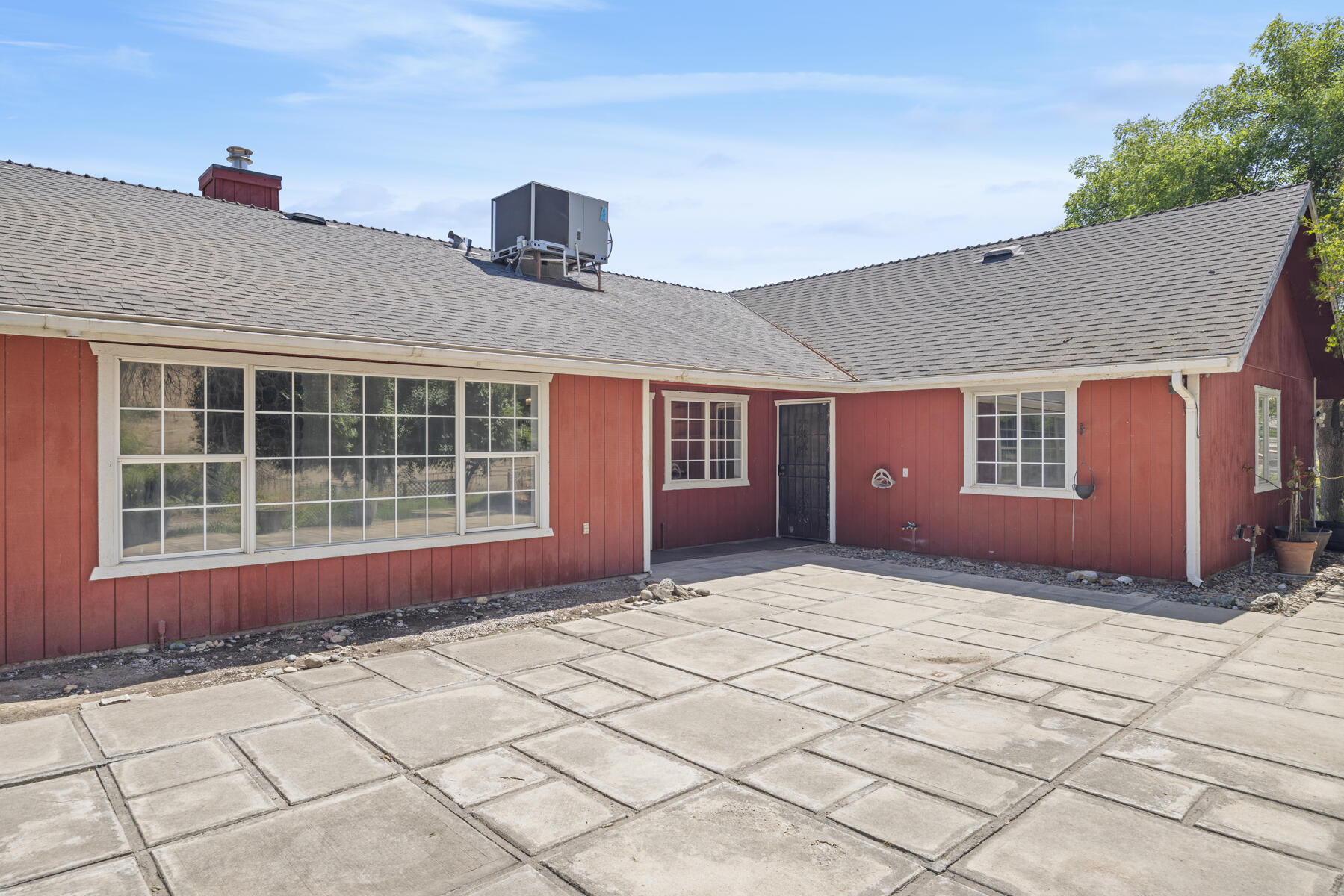 30745 Dorsey Dr, Exeter, CA 93221