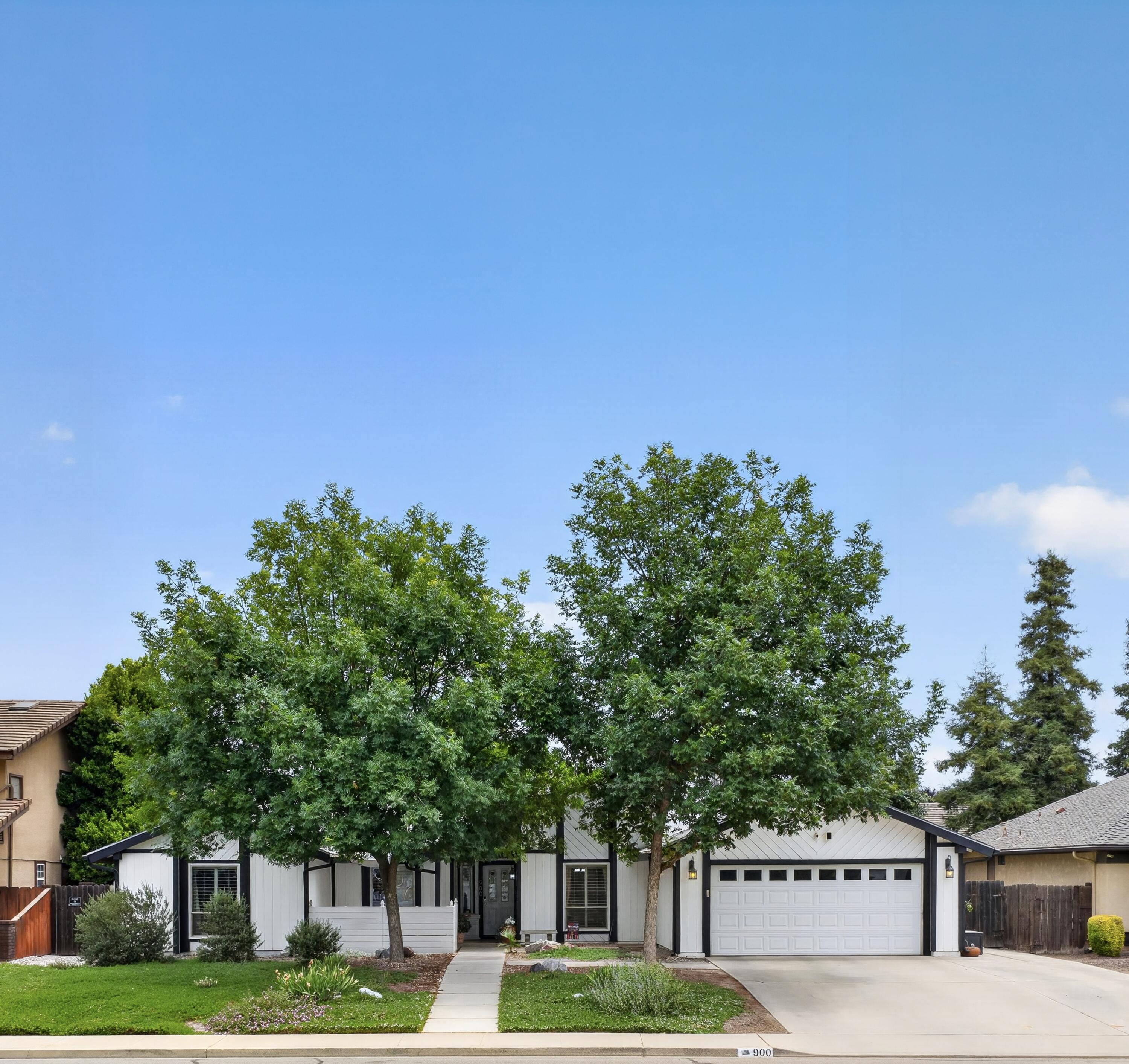 900 N Vista St, Visalia, CA 93292