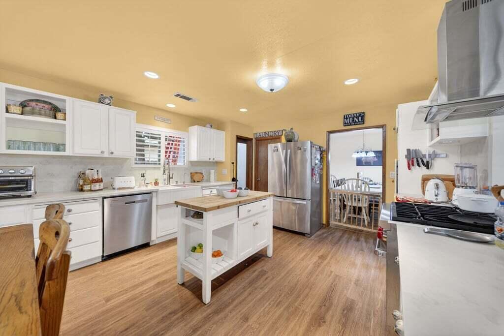 900 N Vista St, Visalia, CA 93292