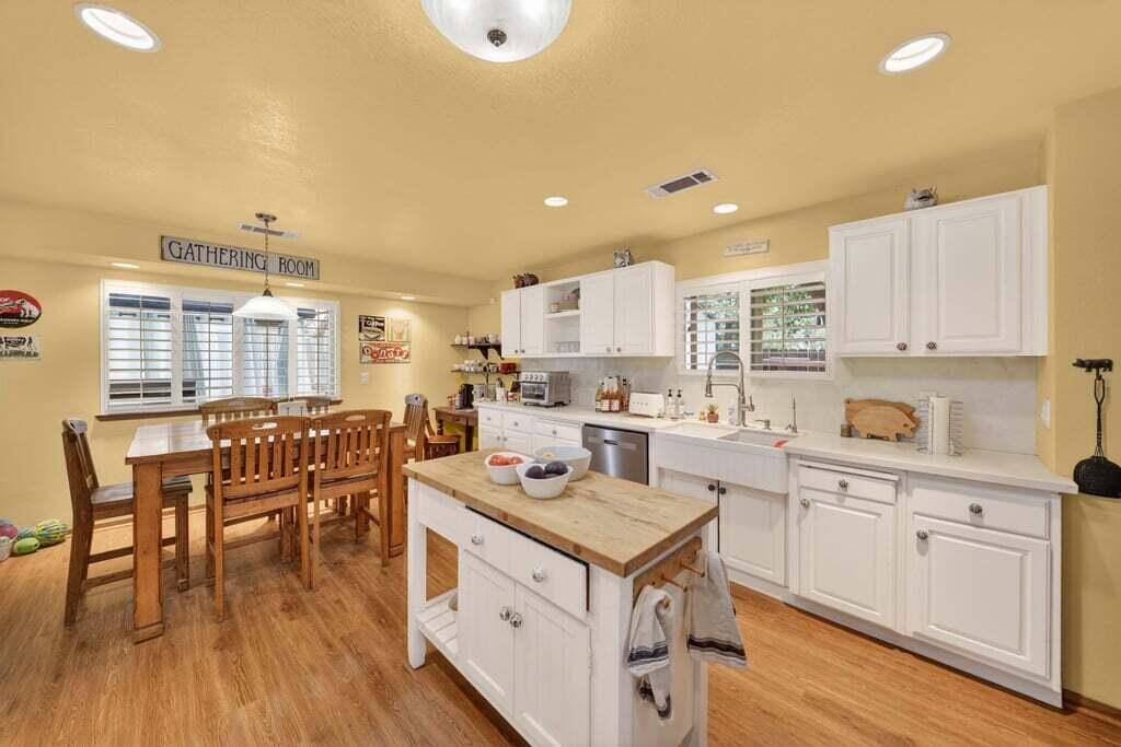900 N Vista St, Visalia, CA 93292