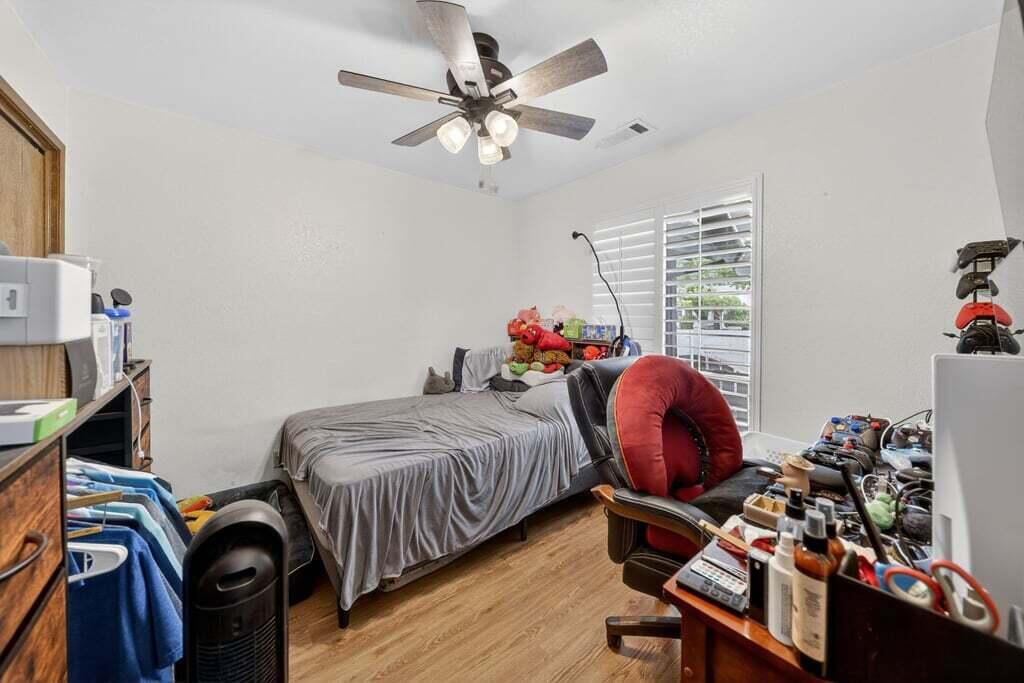 900 N Vista St, Visalia, CA 93292