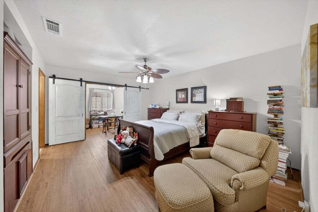 900 N Vista St, Visalia, CA 93292