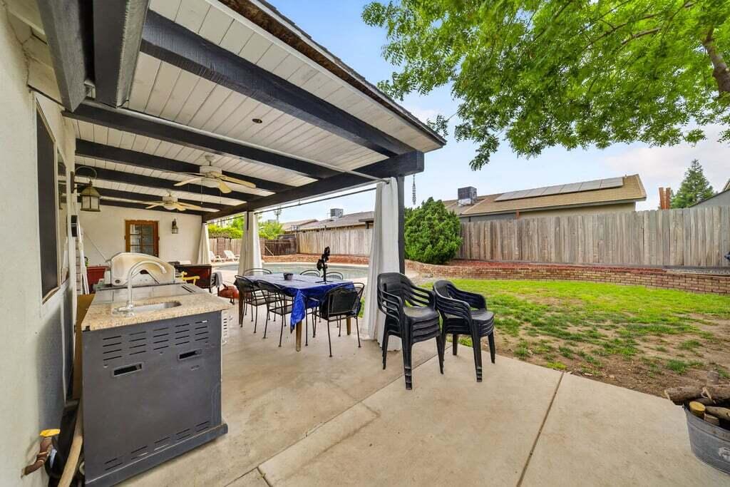 900 N Vista St, Visalia, CA 93292