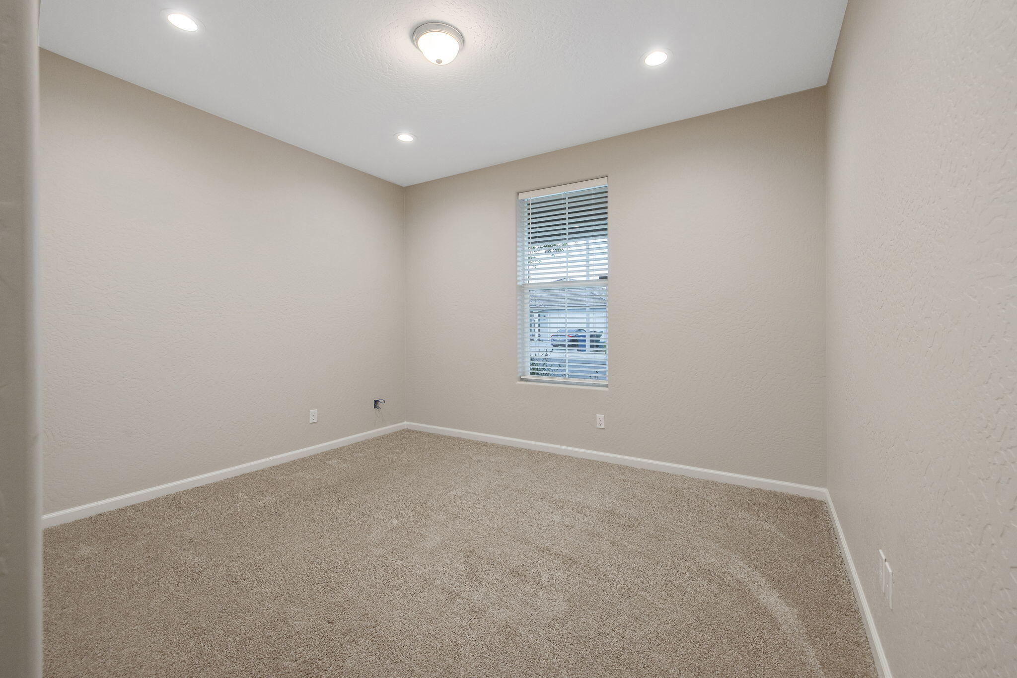 2802 Sand Hills Ave, Tulare, CA 93274