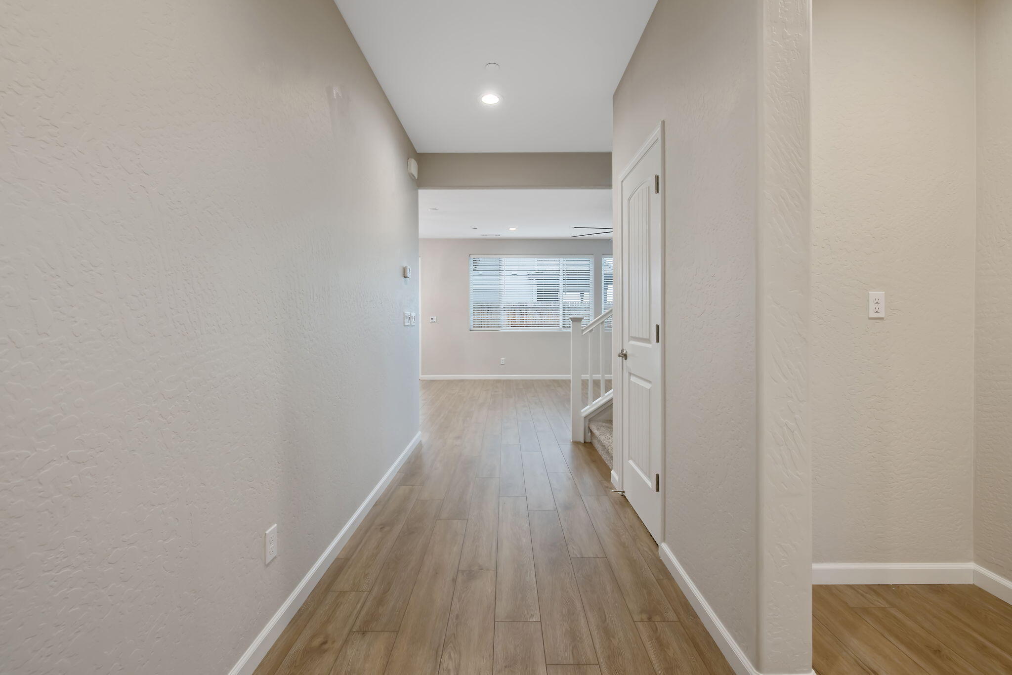 2802 Sand Hills Ave, Tulare, CA 93274