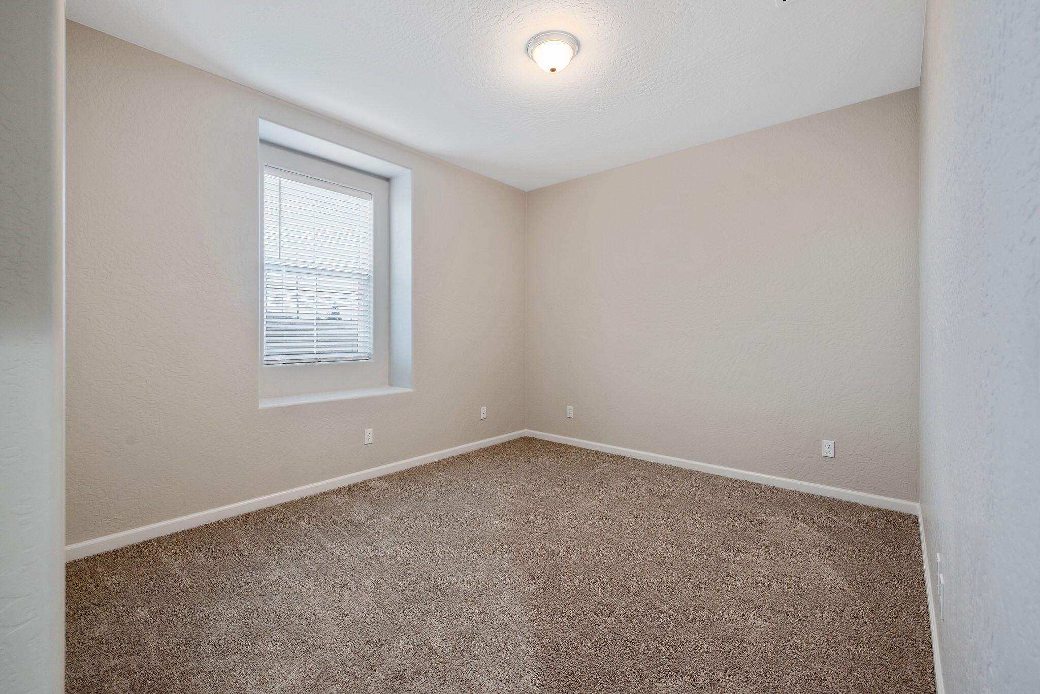 2802 Sand Hills Ave, Tulare, CA 93274