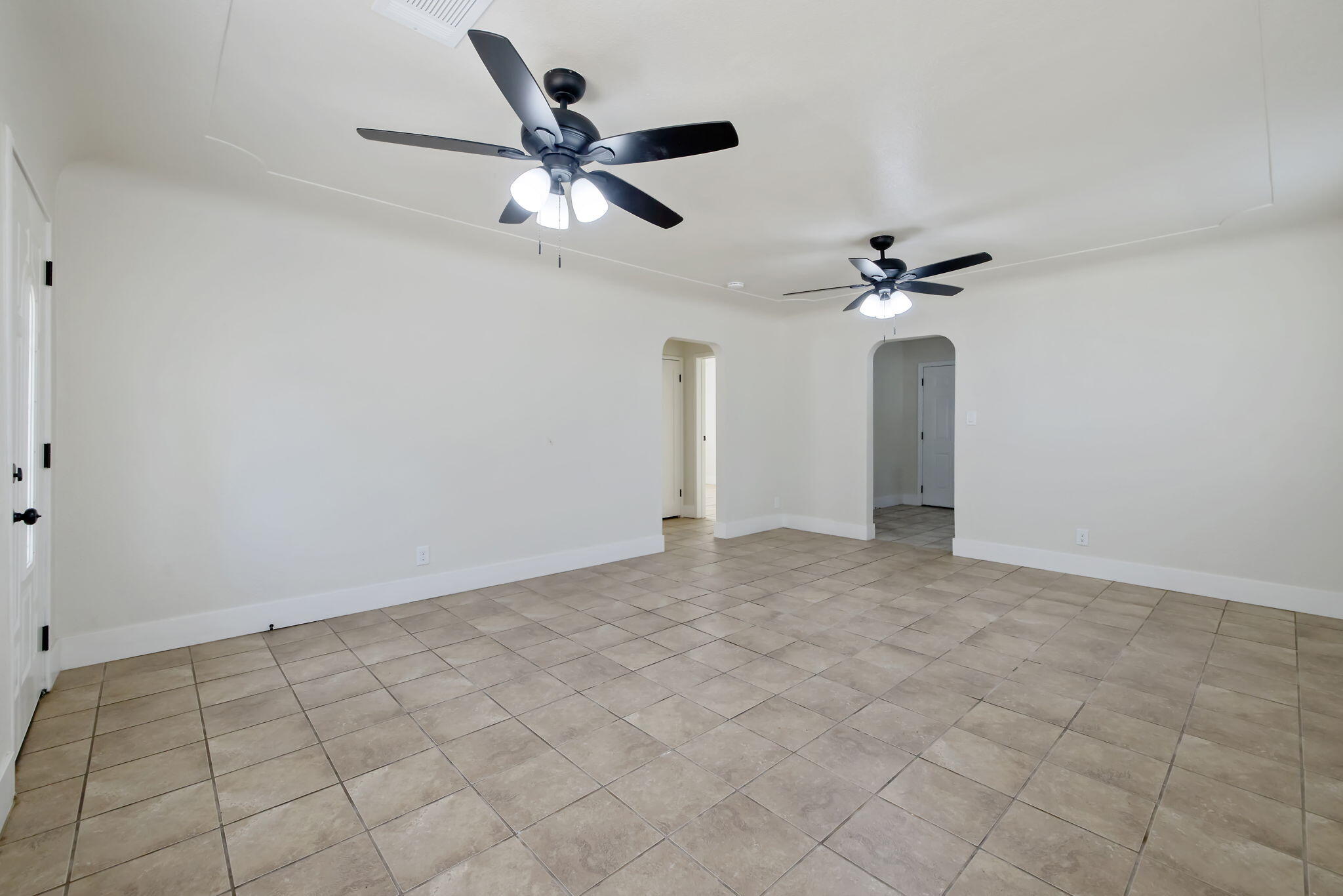 13872 Hanford Armona Rd, Armona, CA 93202