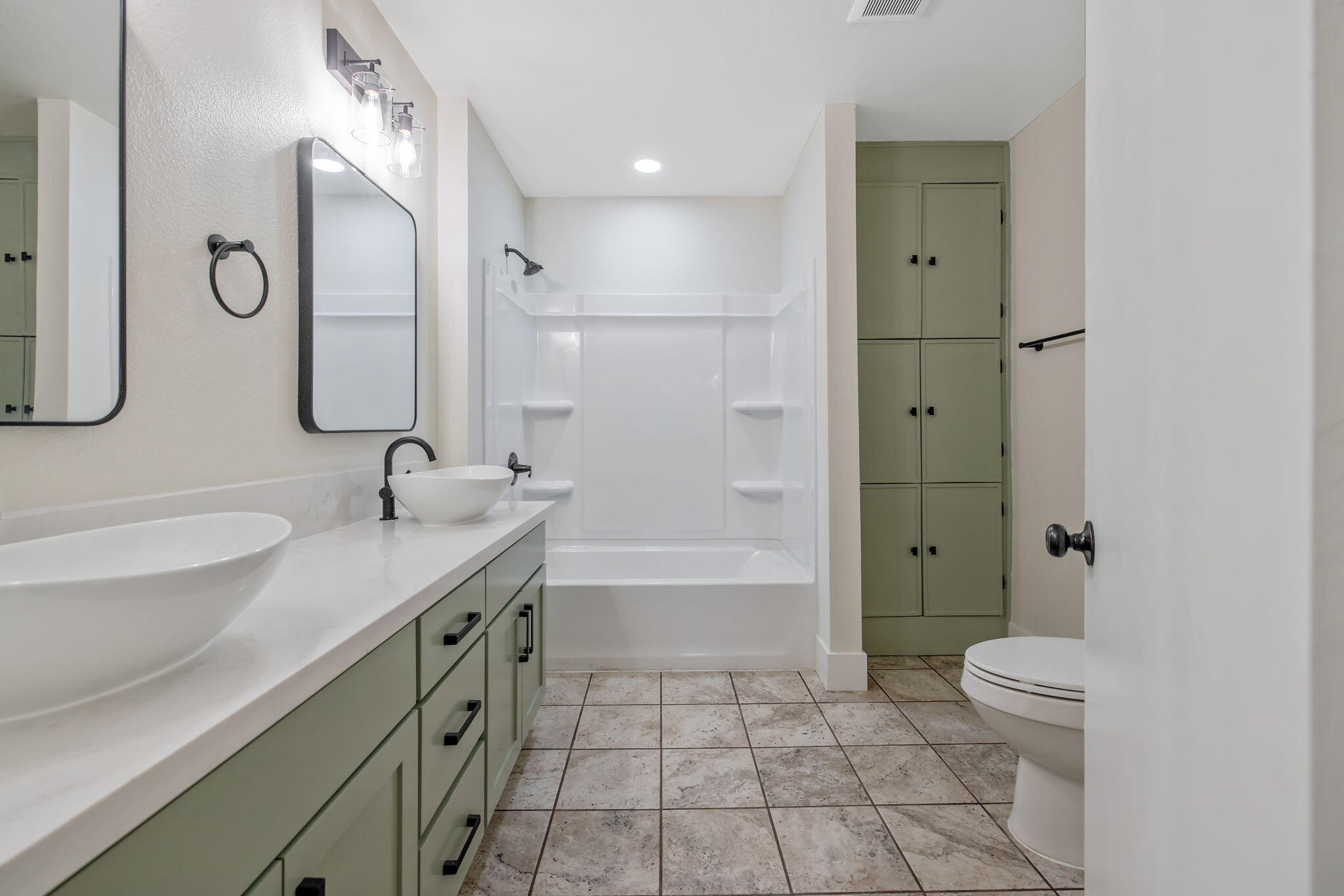 13872 Hanford Armona Rd, Armona, CA 93202
