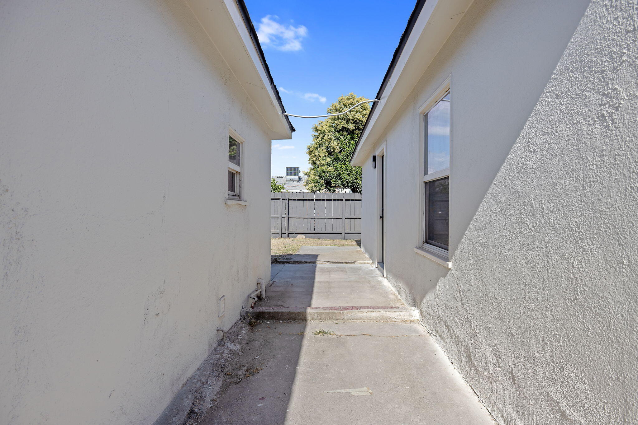 13872 Hanford Armona Rd, Armona, CA 93202