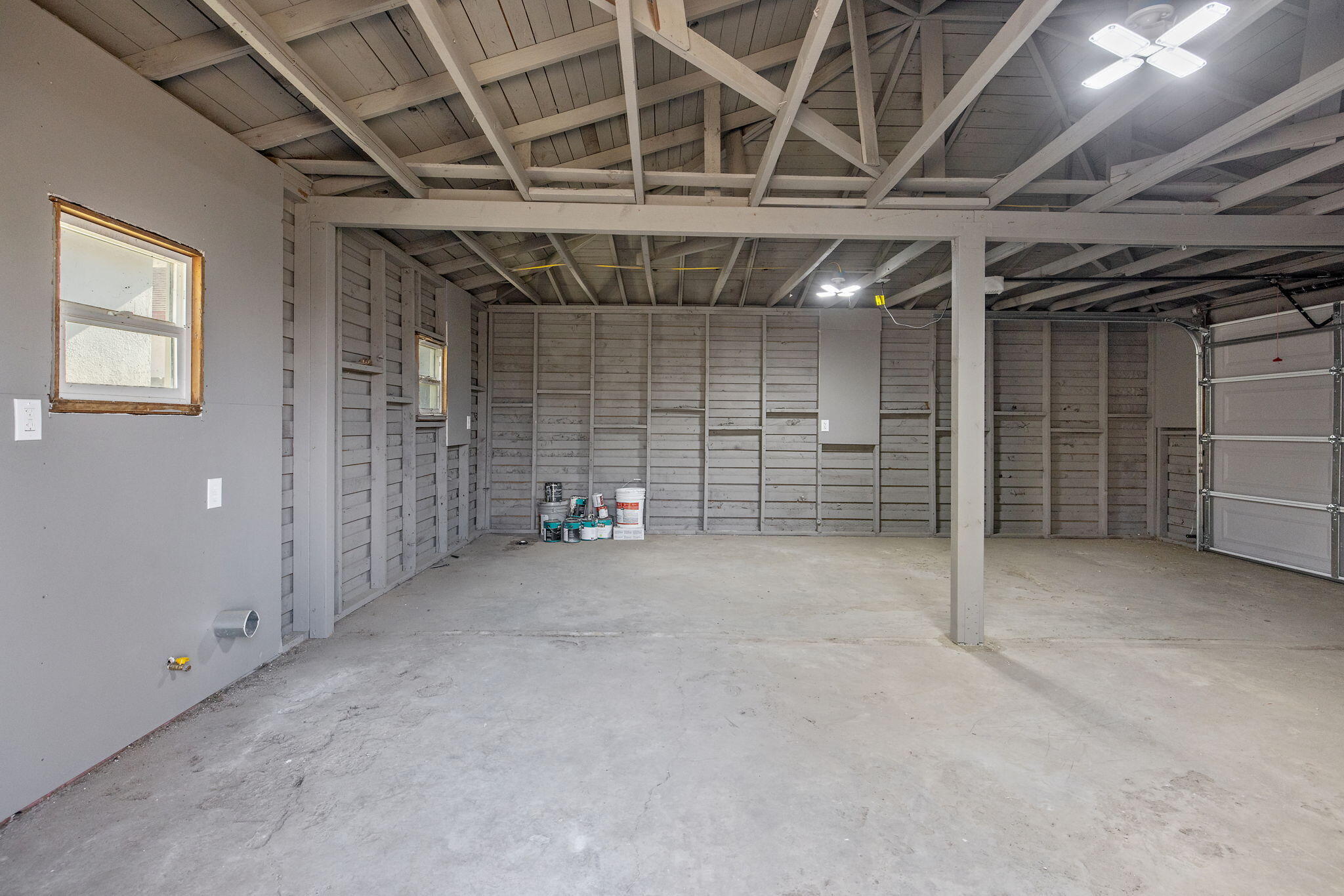 13872 Hanford Armona Rd, Armona, CA 93202