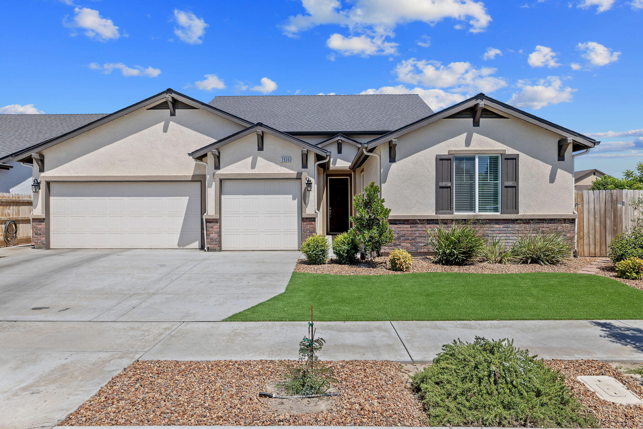 2936 S Irma St, Visalia, CA 93292