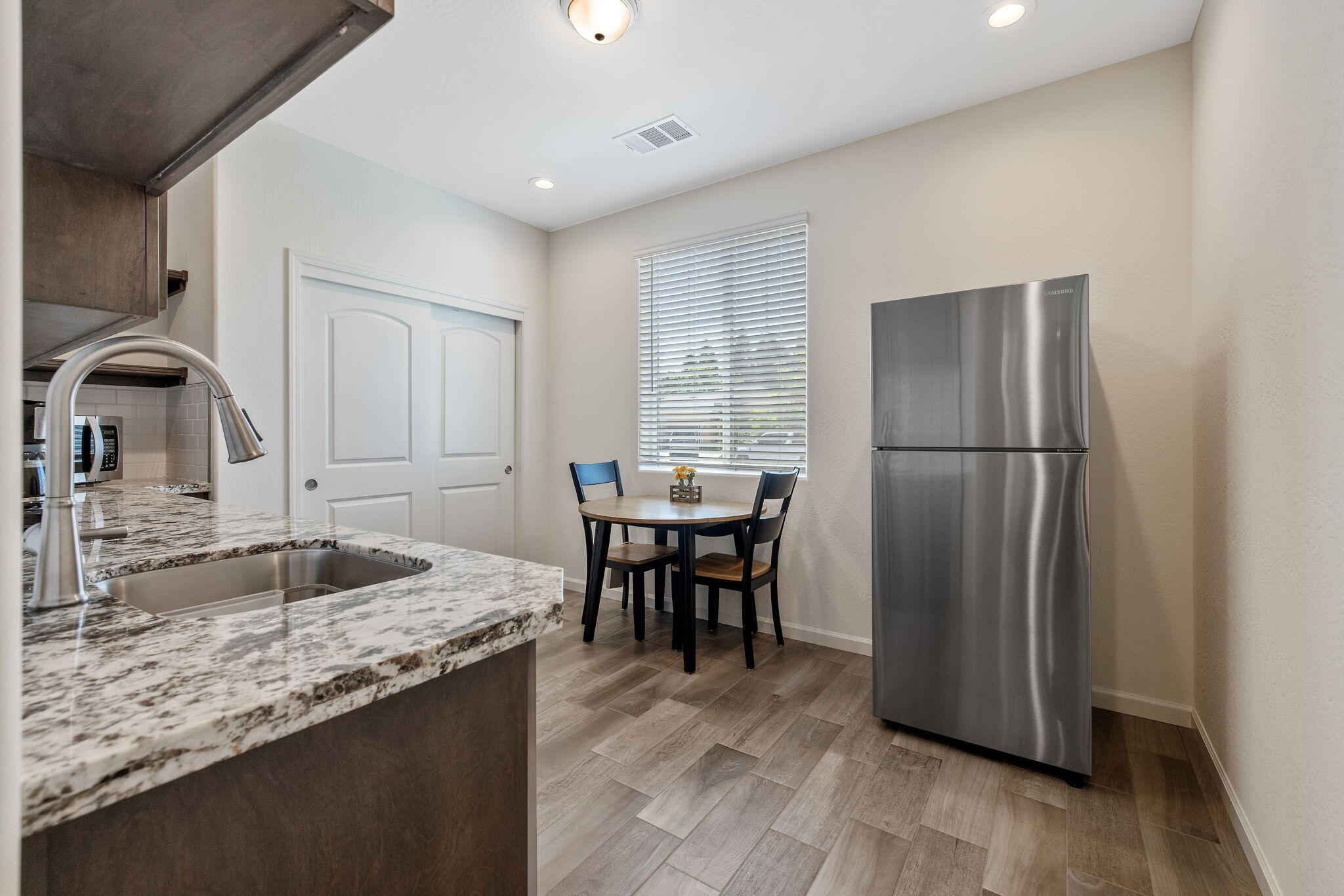 2936 S Irma St, Visalia, CA 93292