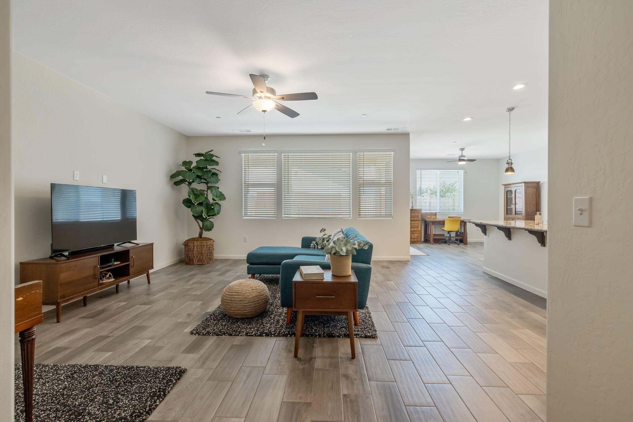 2936 S Irma St, Visalia, CA 93292