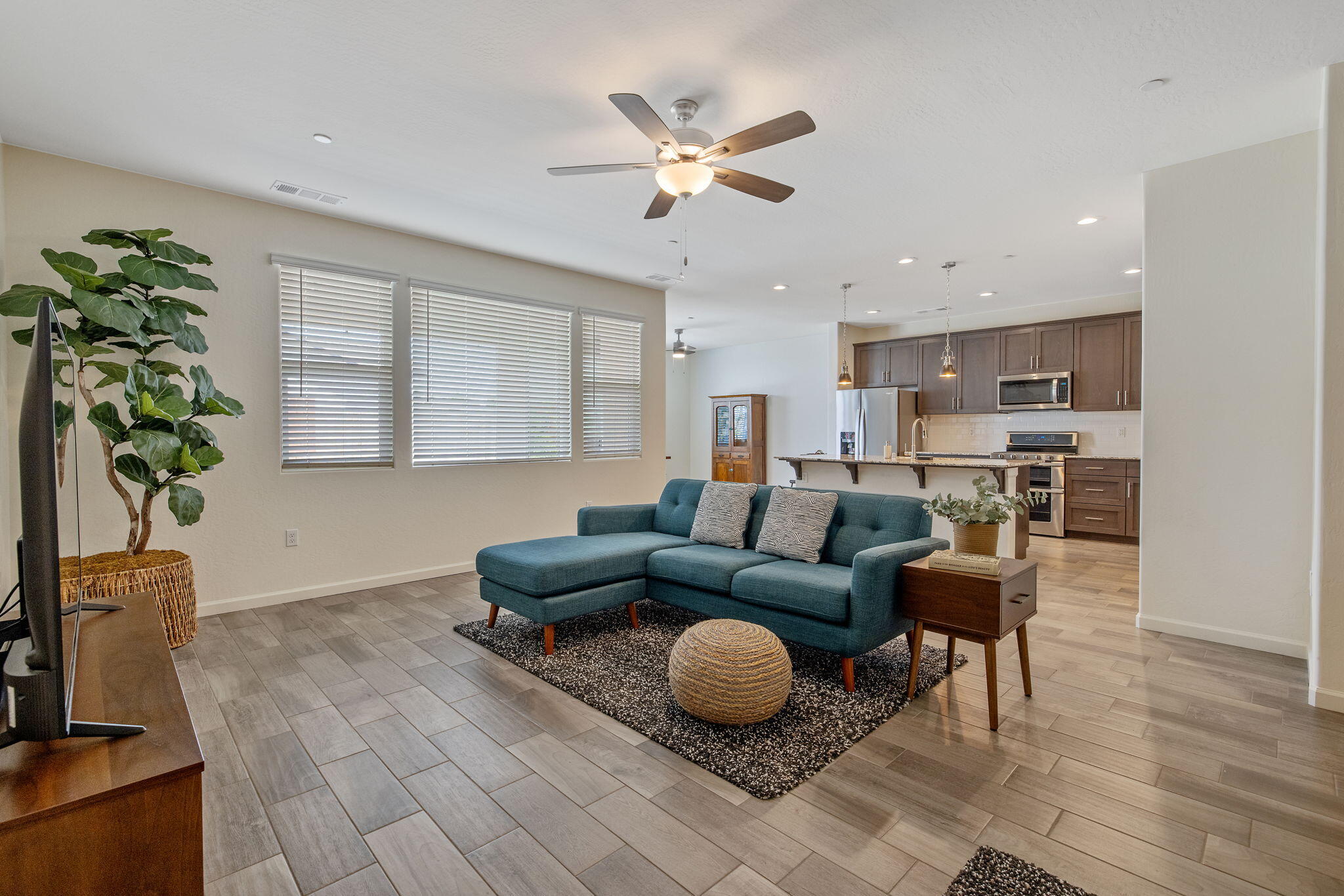 2936 S Irma St, Visalia, CA 93292