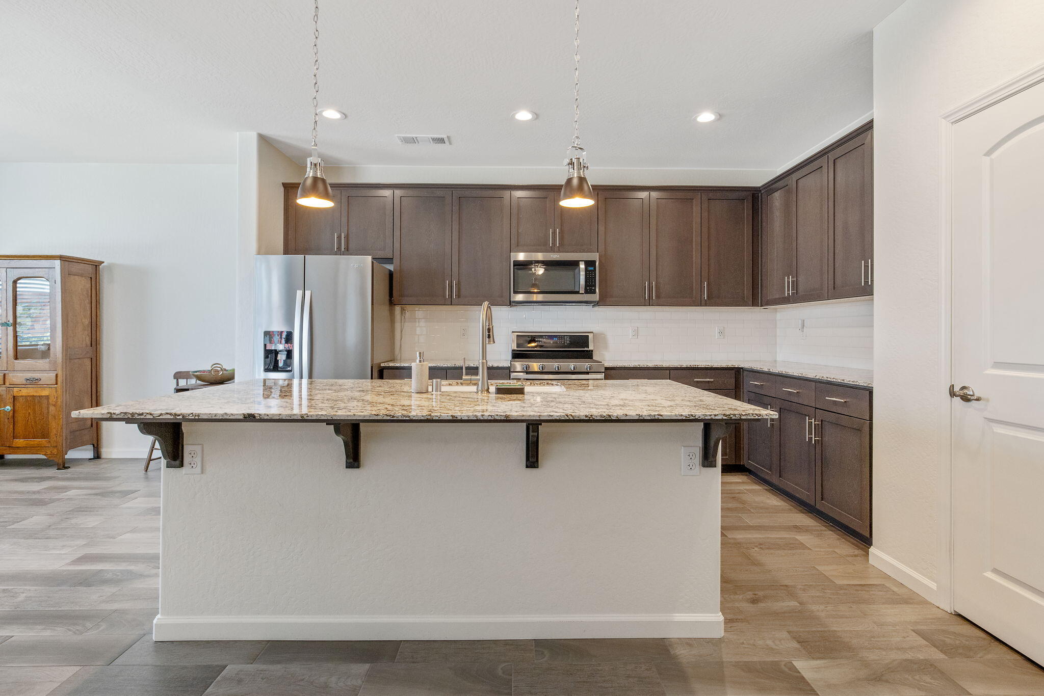 2936 S Irma St, Visalia, CA 93292