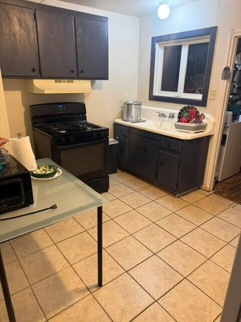 561 S I St, Tulare, CA 93274