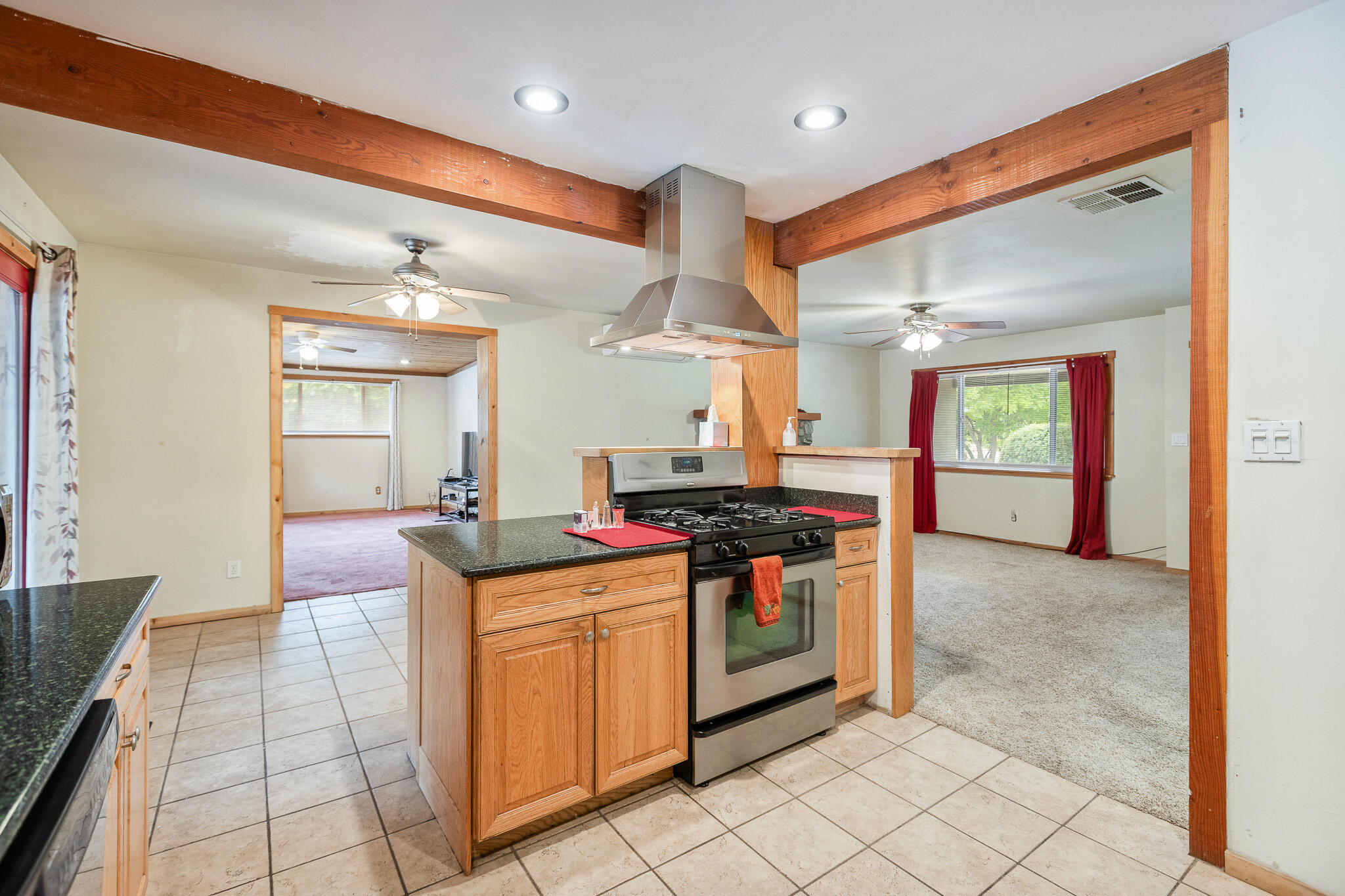40826 Grouse Dr, Three Rivers, CA 93271