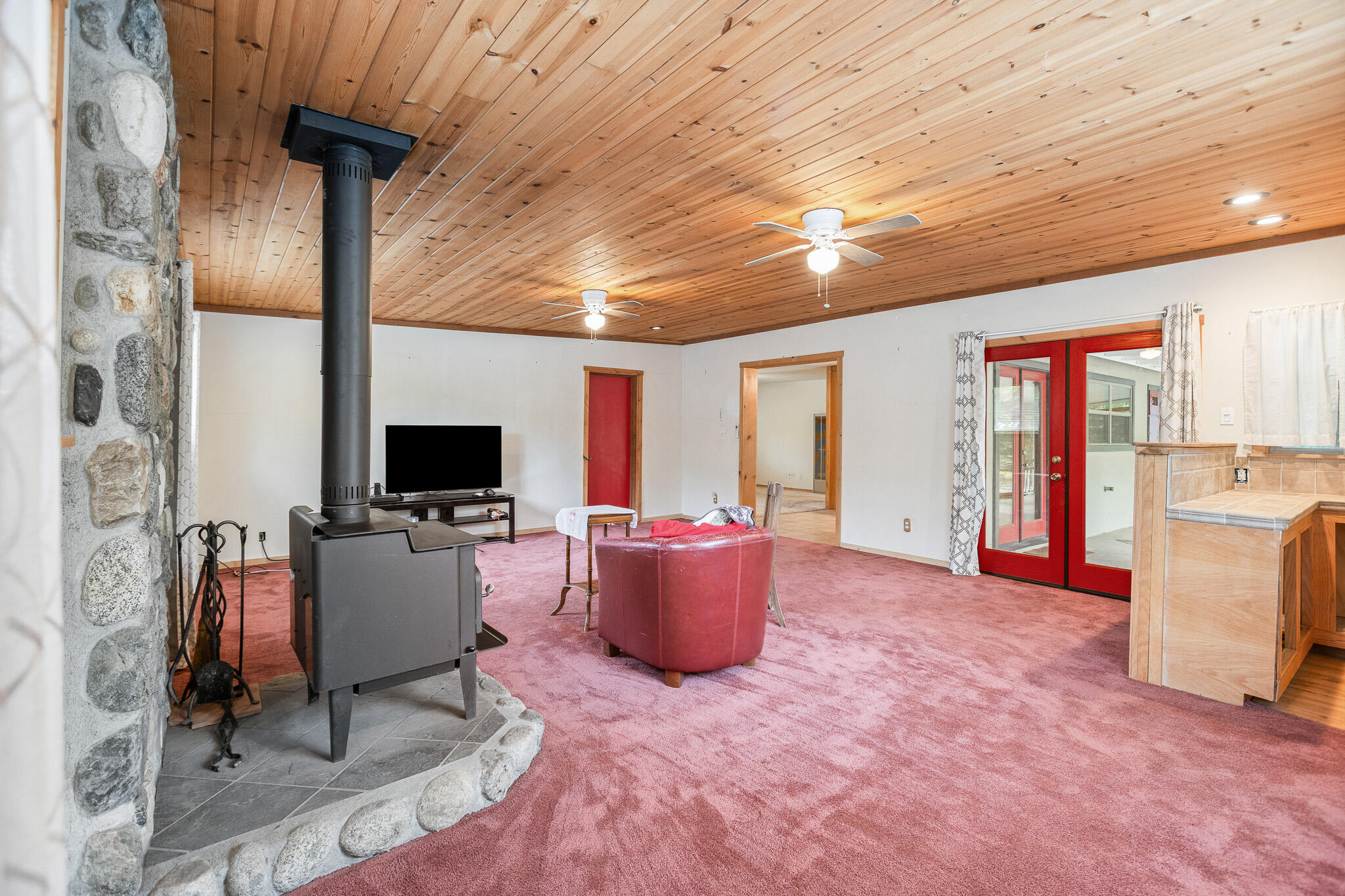 40826 Grouse Dr, Three Rivers, CA 93271