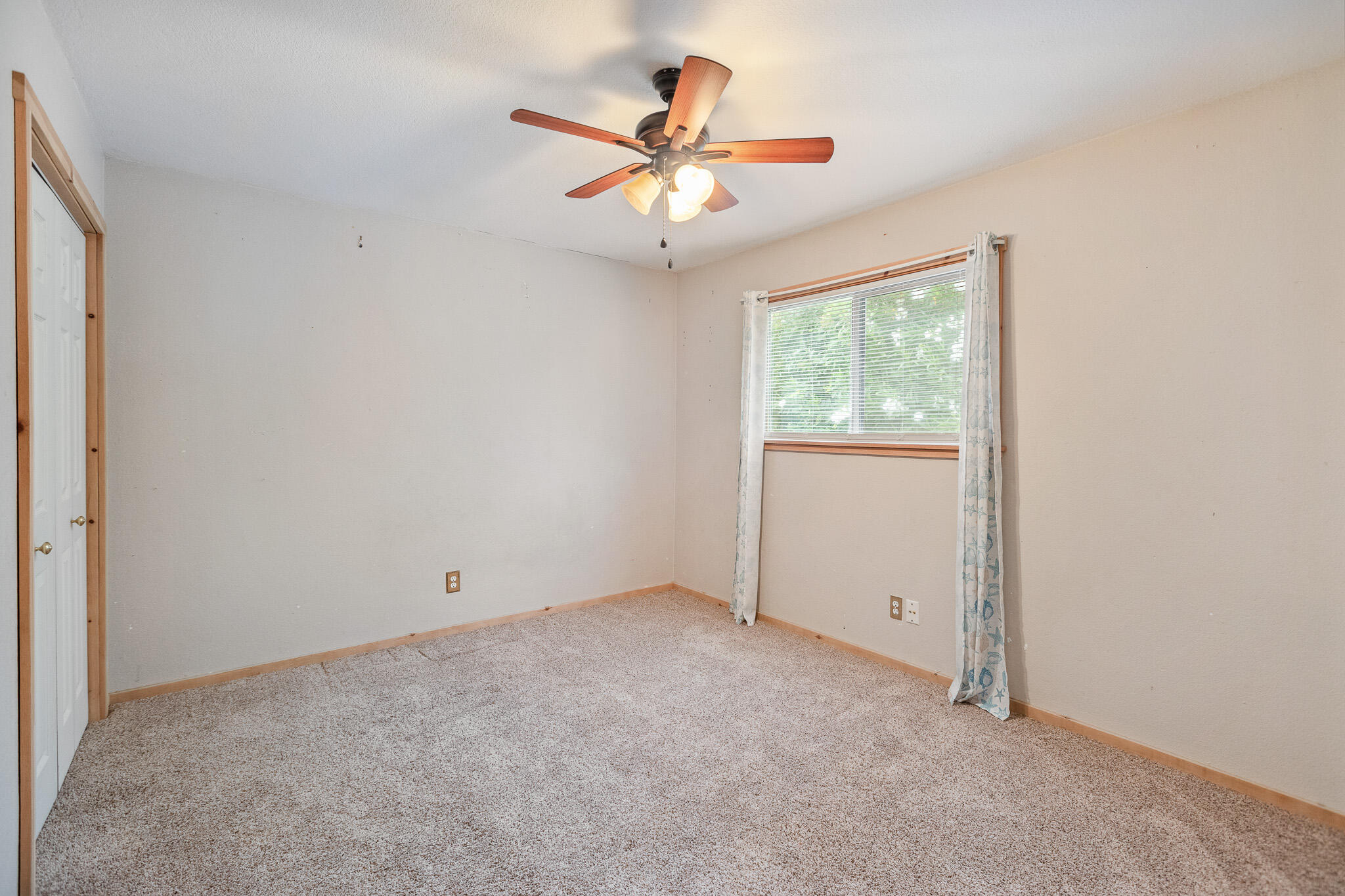 40826 Grouse Dr, Three Rivers, CA 93271