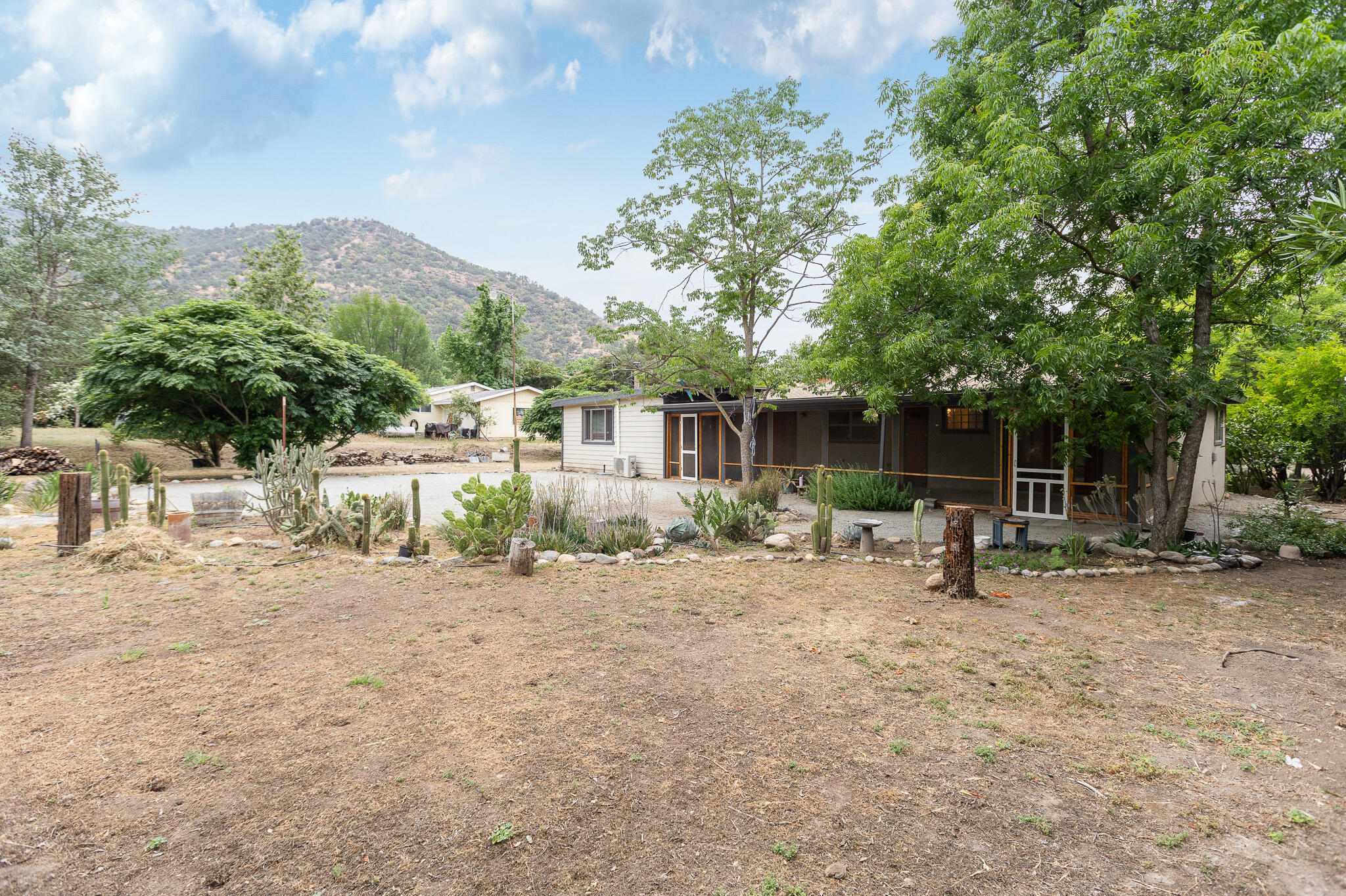 40826 Grouse Dr, Three Rivers, CA 93271