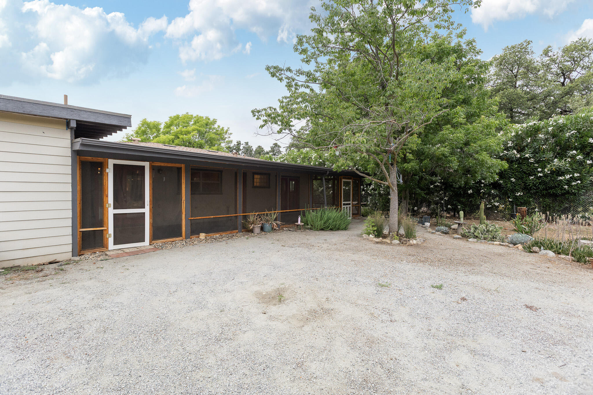 40826 Grouse Dr, Three Rivers, CA 93271