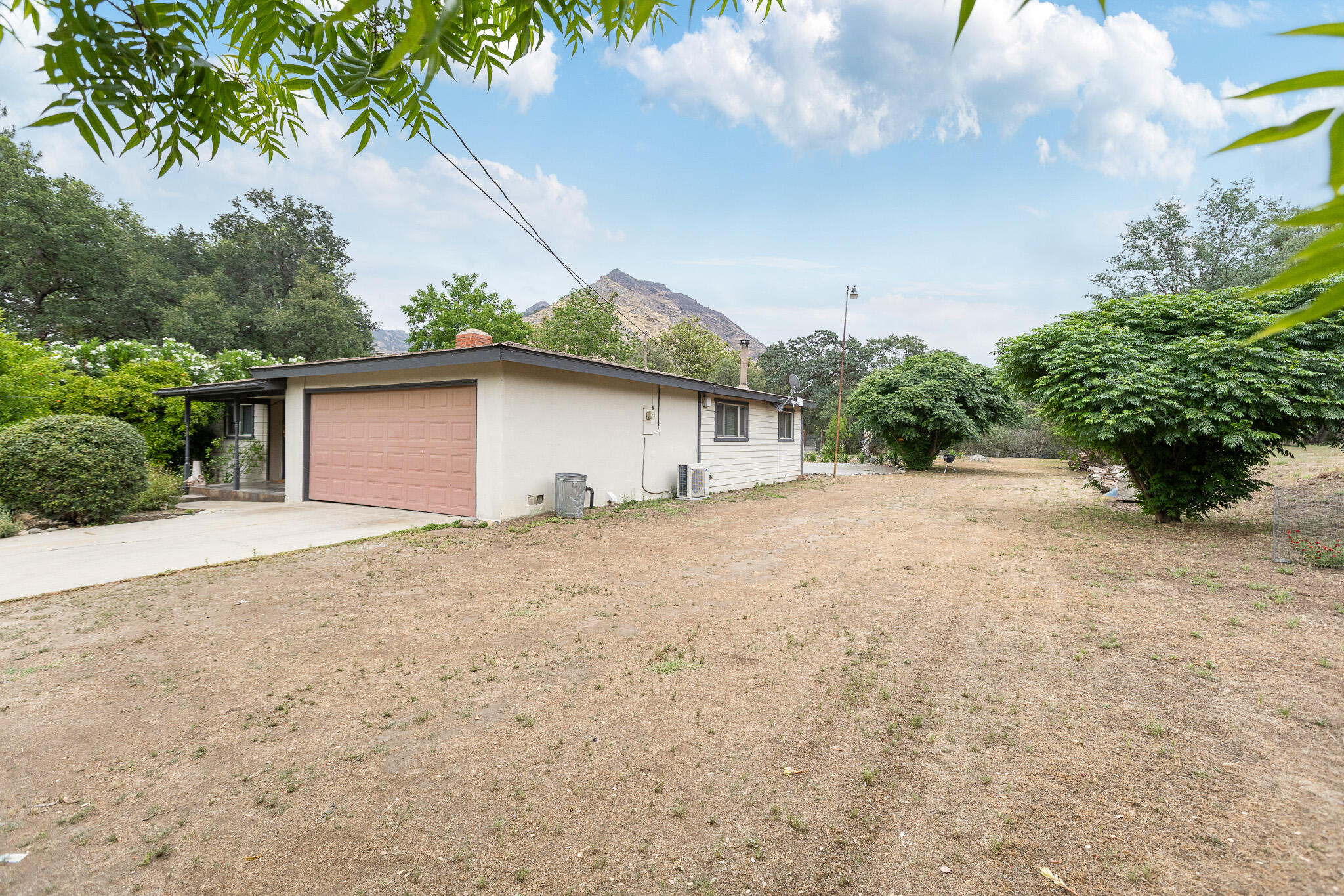 40826 Grouse Dr, Three Rivers, CA 93271