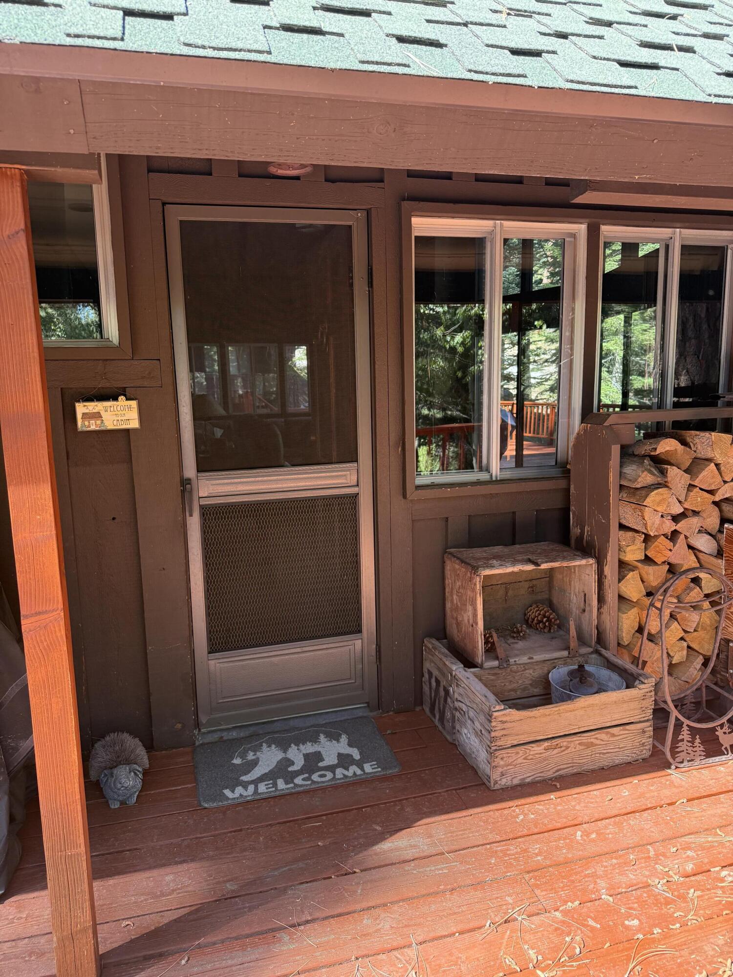 57187 Tamarack Dr, Springville, CA 93265