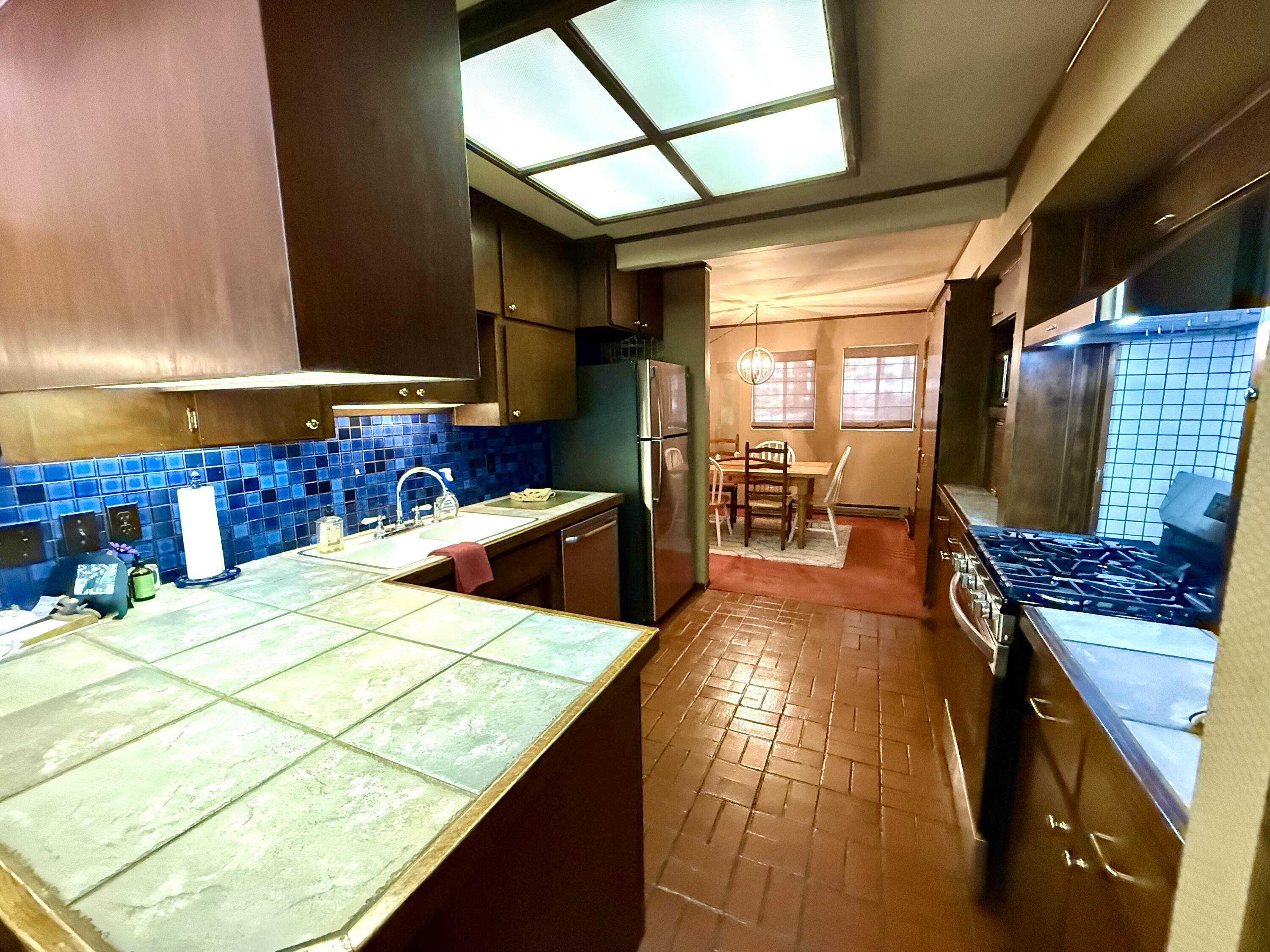 57187 Tamarack Dr, Springville, CA 93265