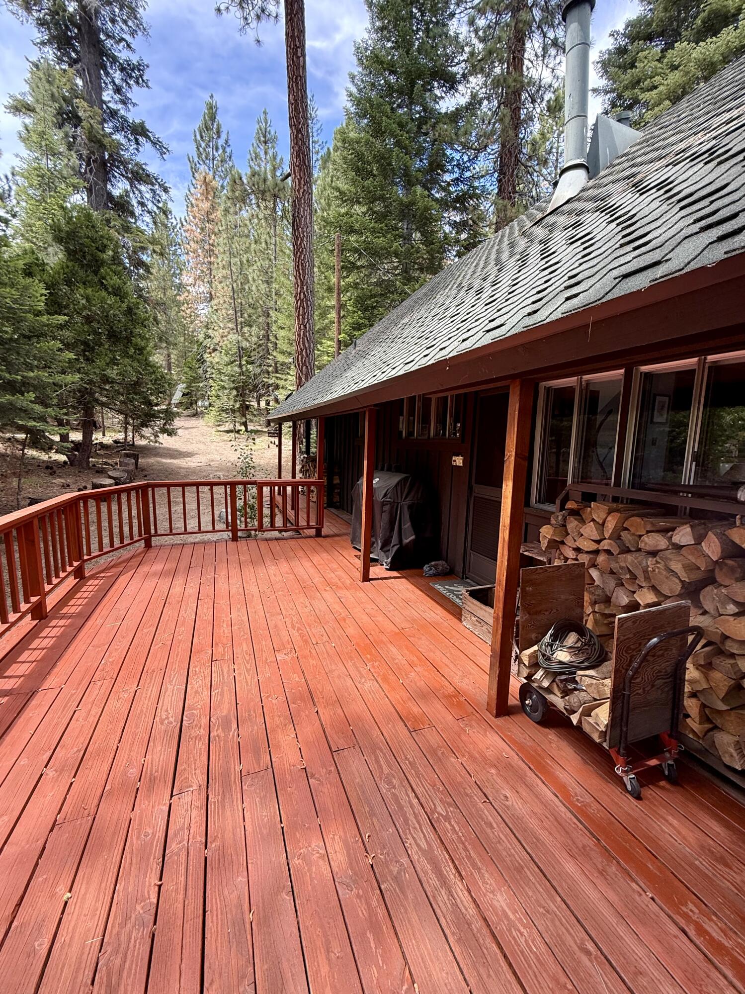57187 Tamarack Dr, Springville, CA 93265