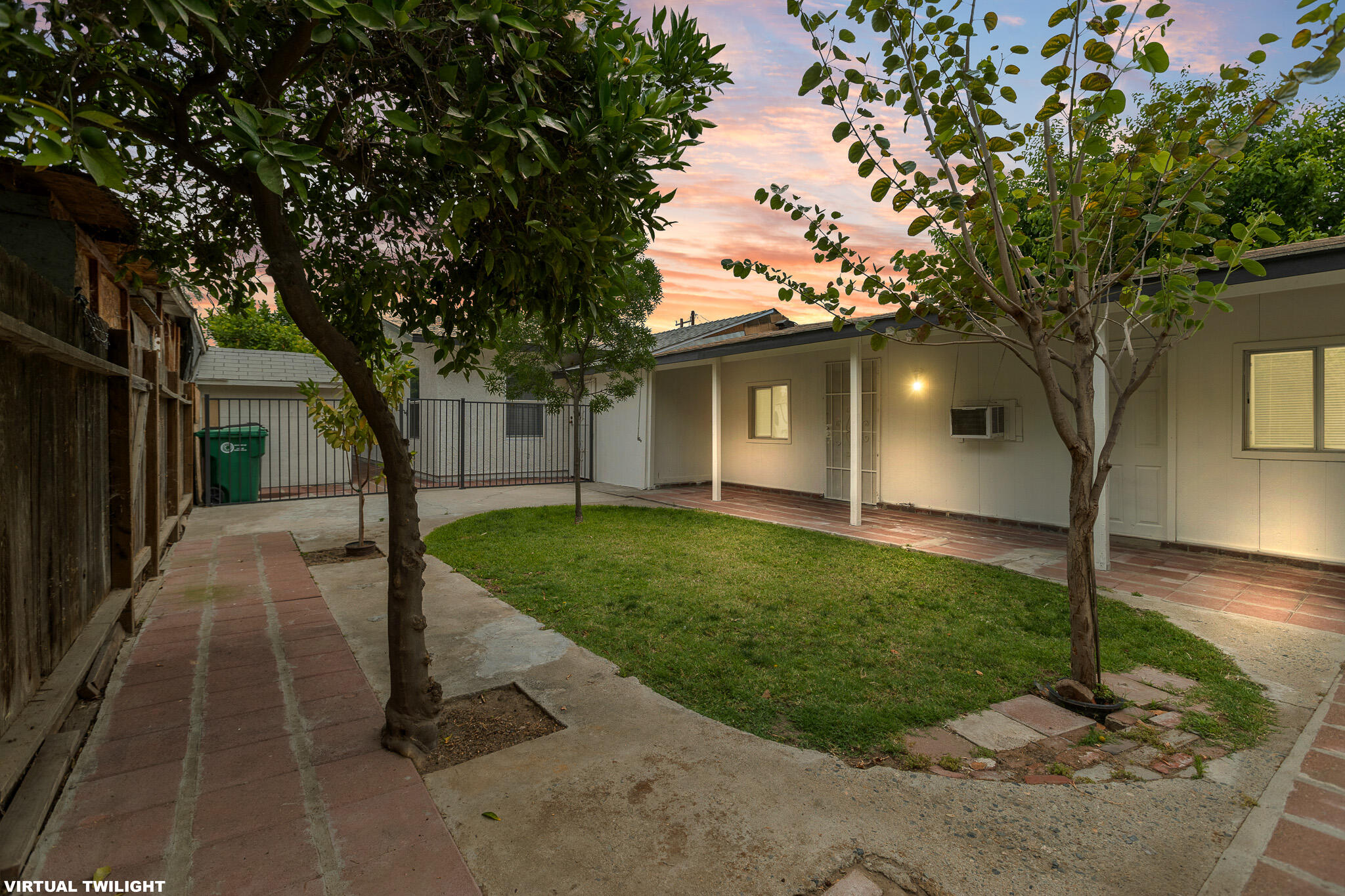 233 W River Ave, Porterville, CA 93257