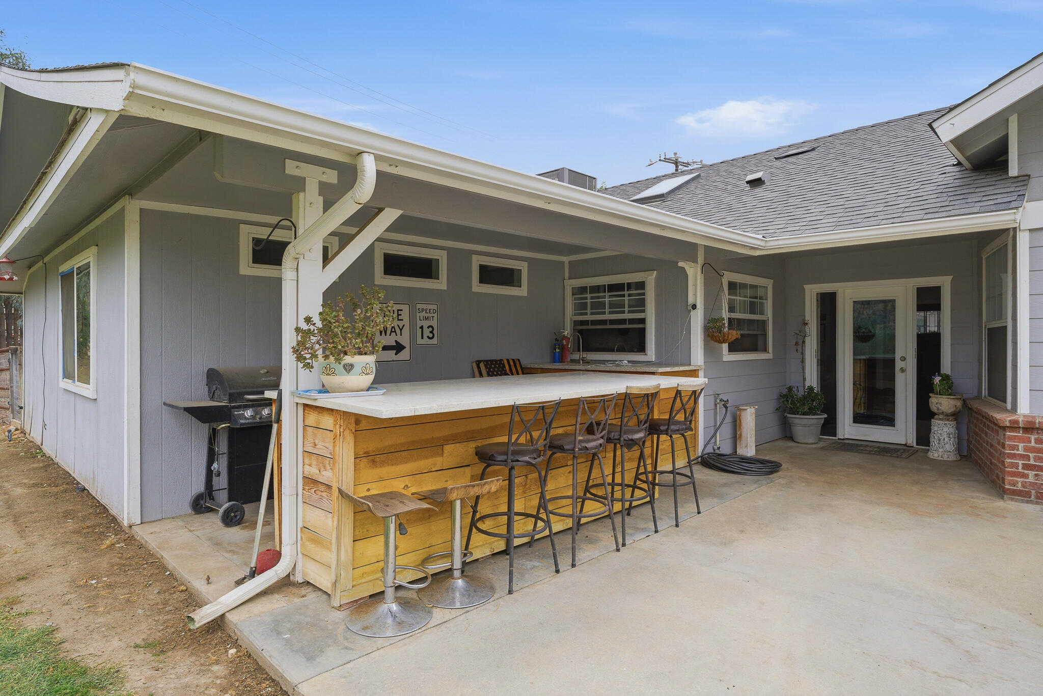 33614 Globe Dr, Springville, CA 93265