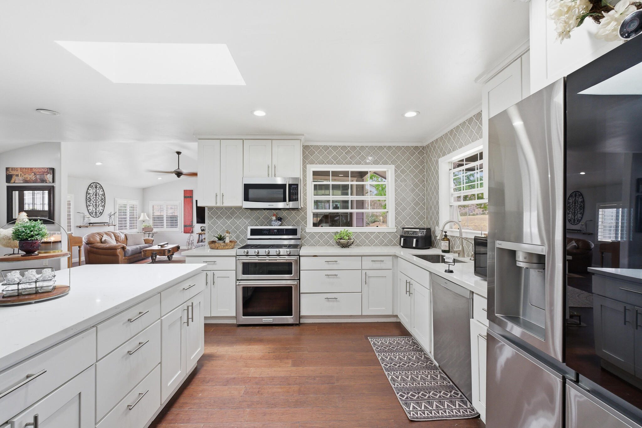 33614 Globe Dr, Springville, CA 93265