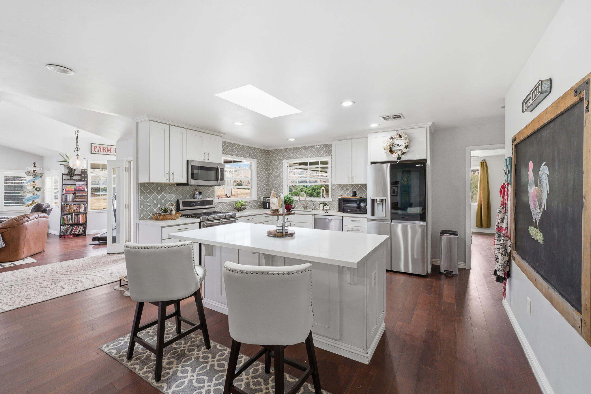 33614 Globe Dr, Springville, CA 93265