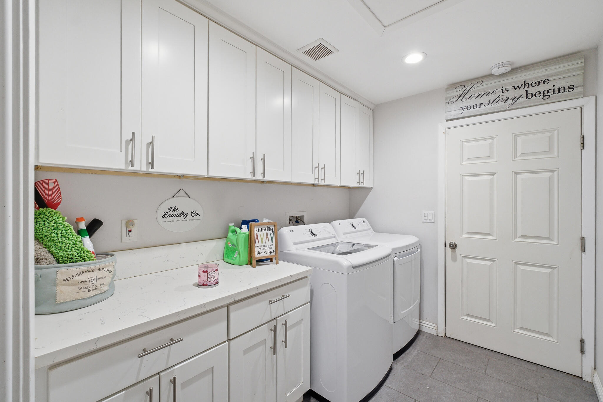 33614 Globe Dr, Springville, CA 93265