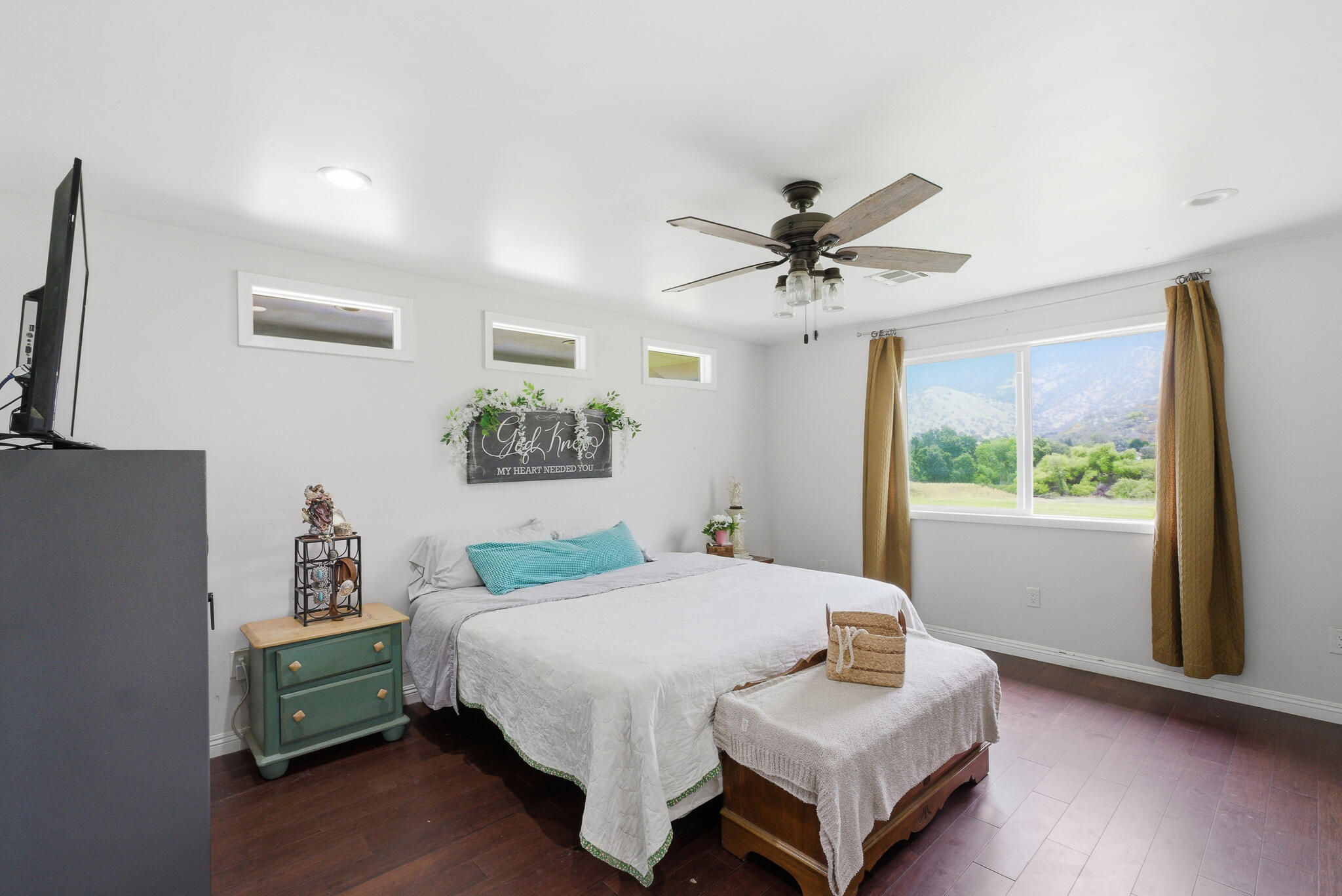 33614 Globe Dr, Springville, CA 93265