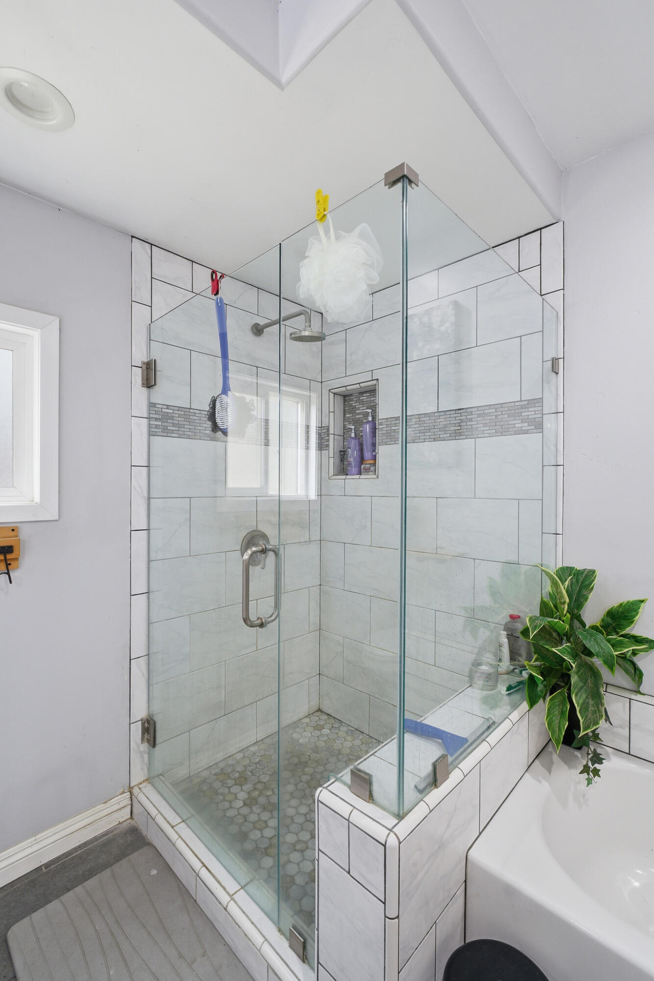 33614 Globe Dr, Springville, CA 93265