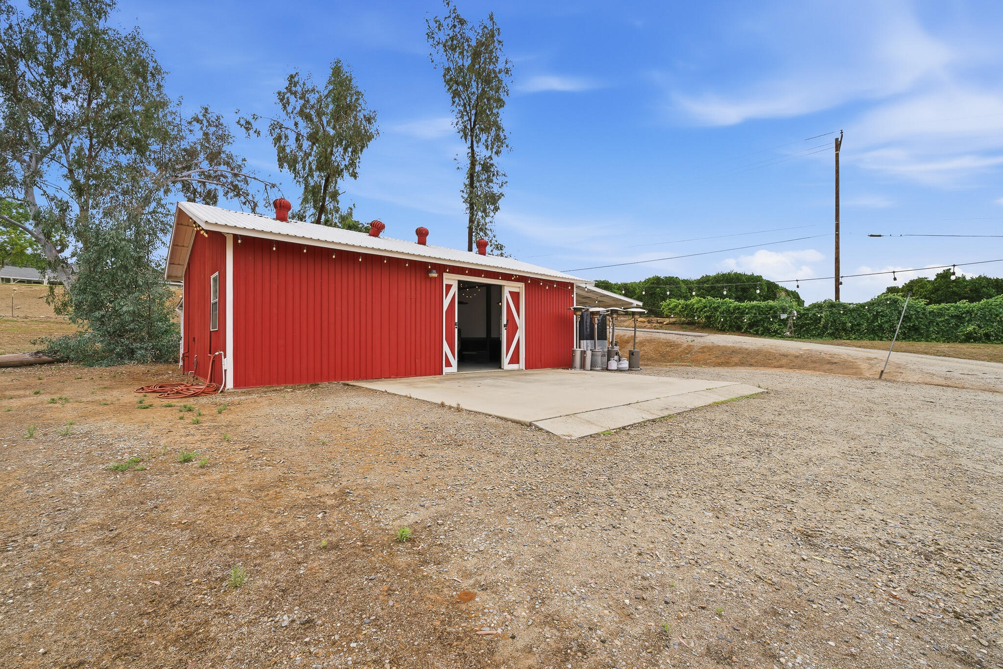 33614 Globe Dr, Springville, CA 93265