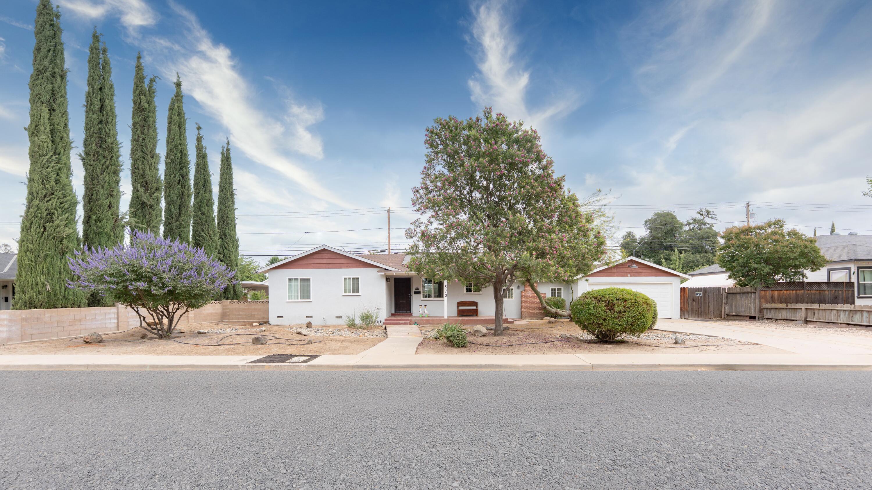570 N Birch Ave, Reedley, CA 93654