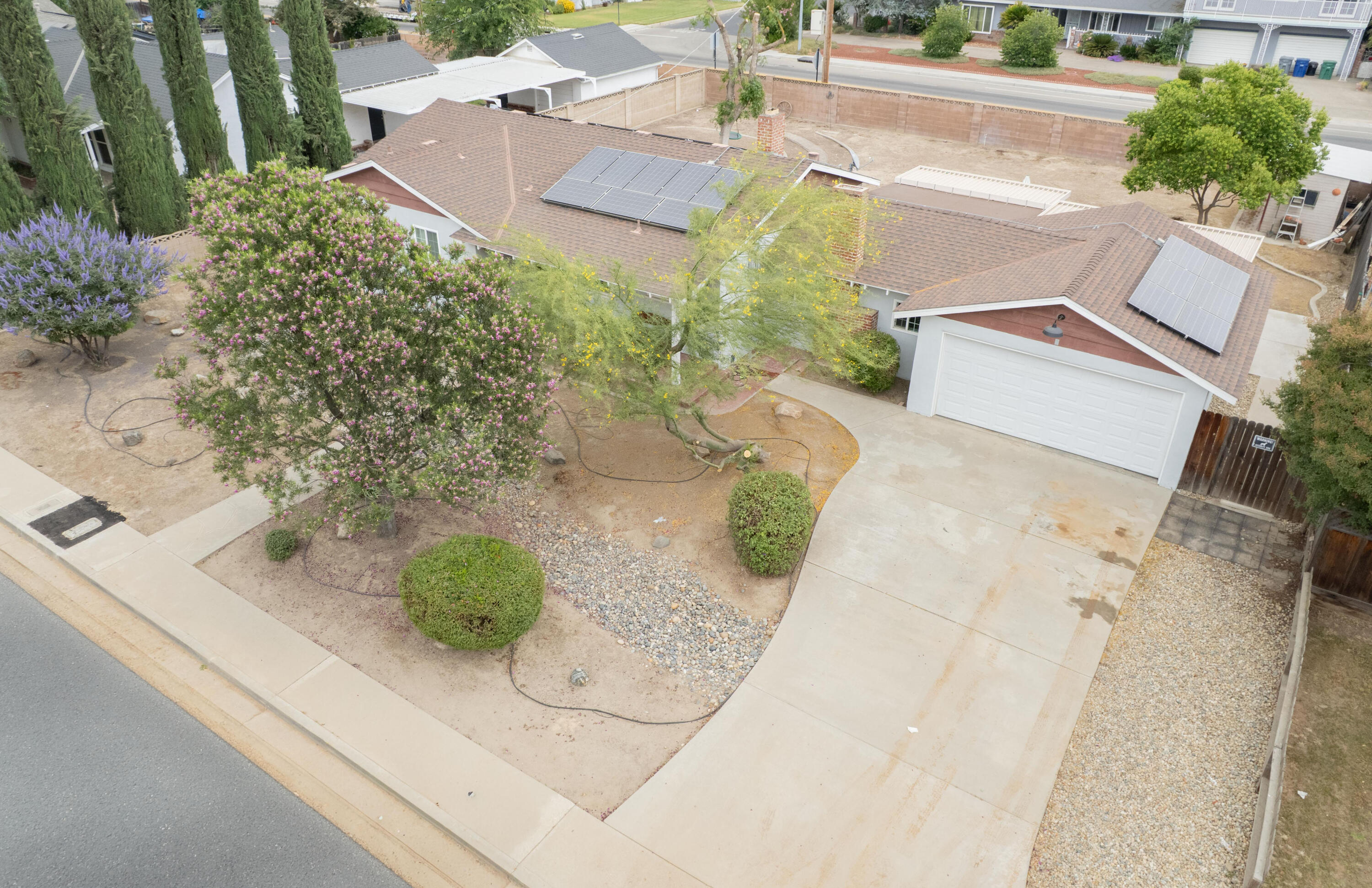 570 N Birch Ave, Reedley, CA 93654
