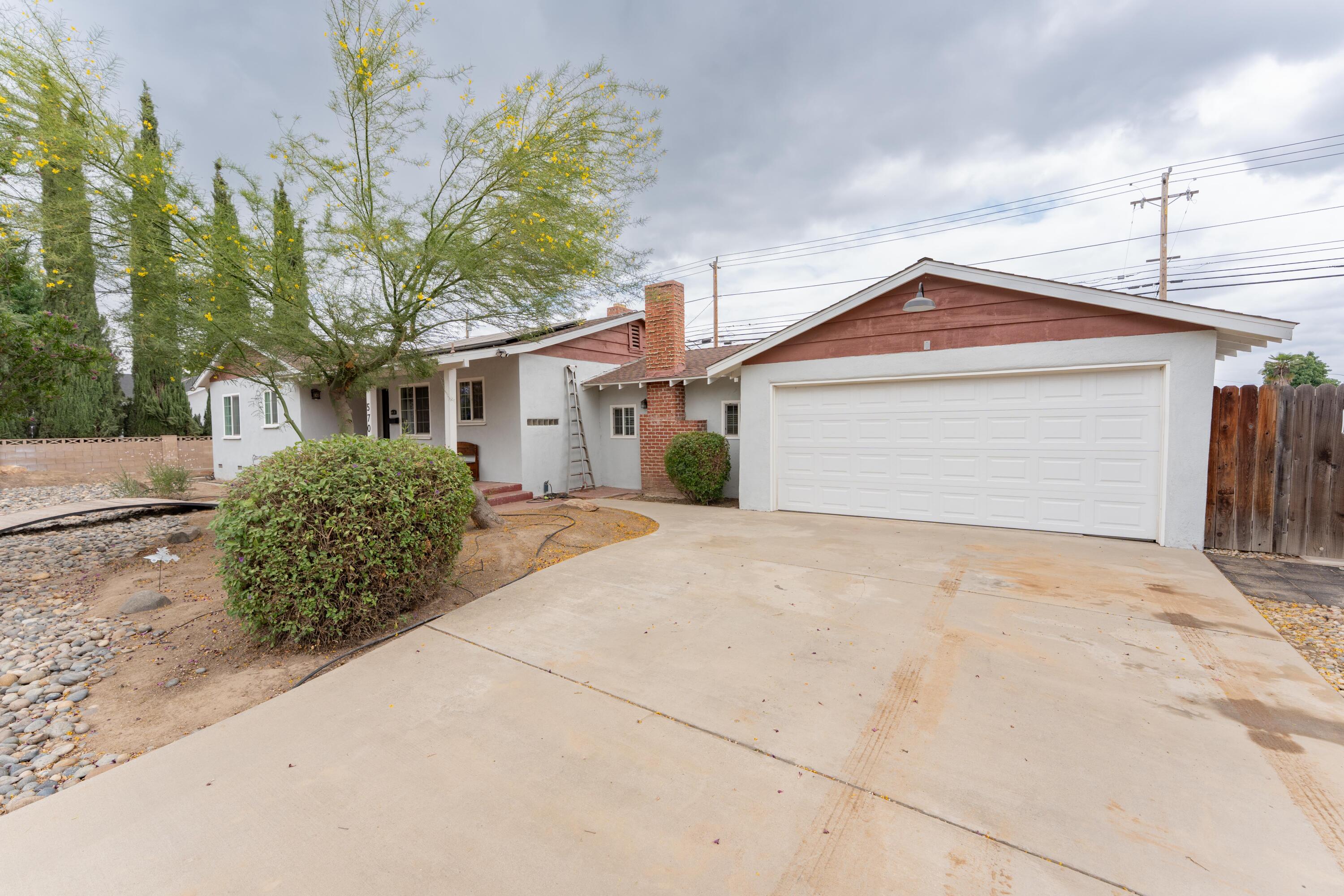 570 N Birch Ave, Reedley, CA 93654