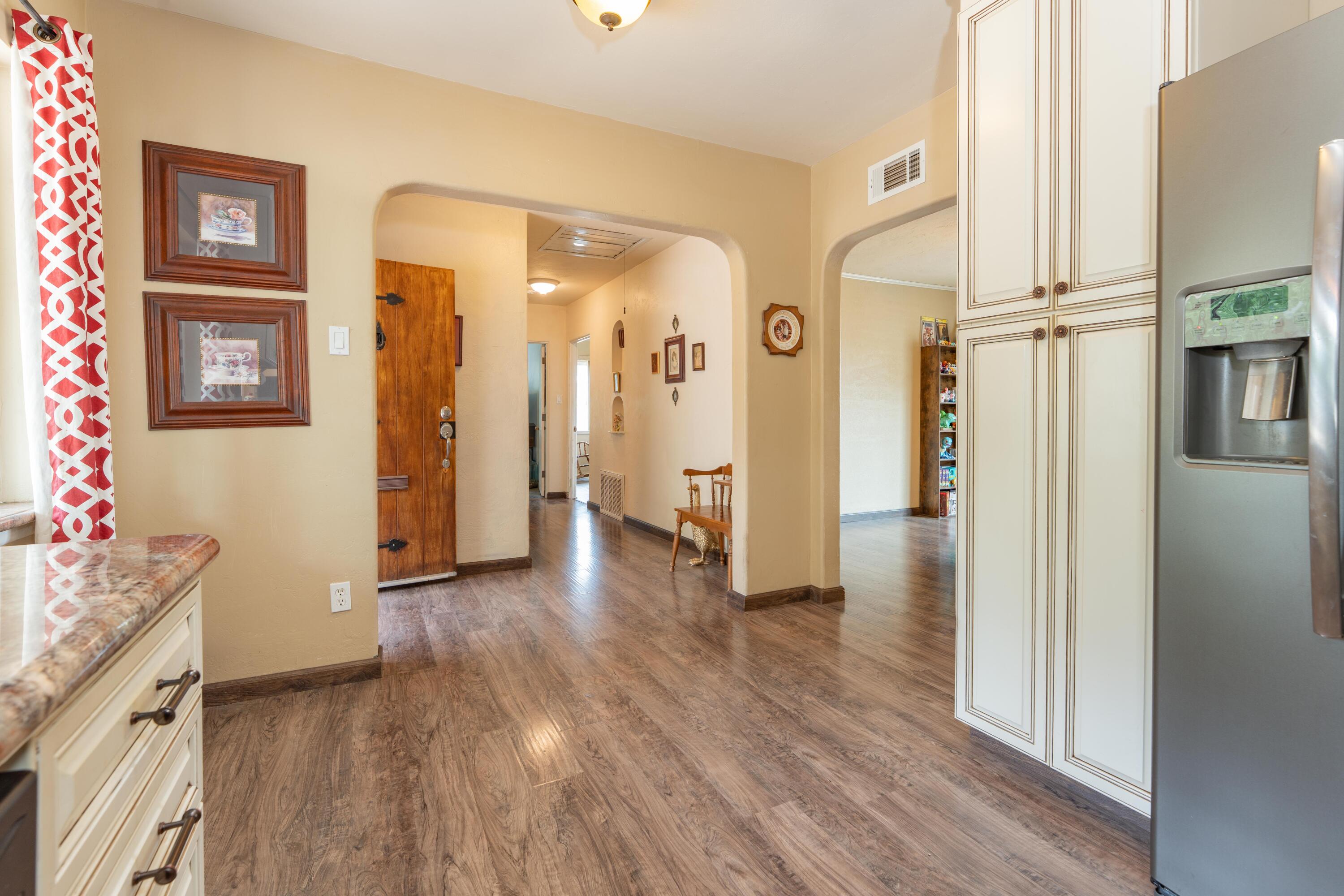 570 N Birch Ave, Reedley, CA 93654