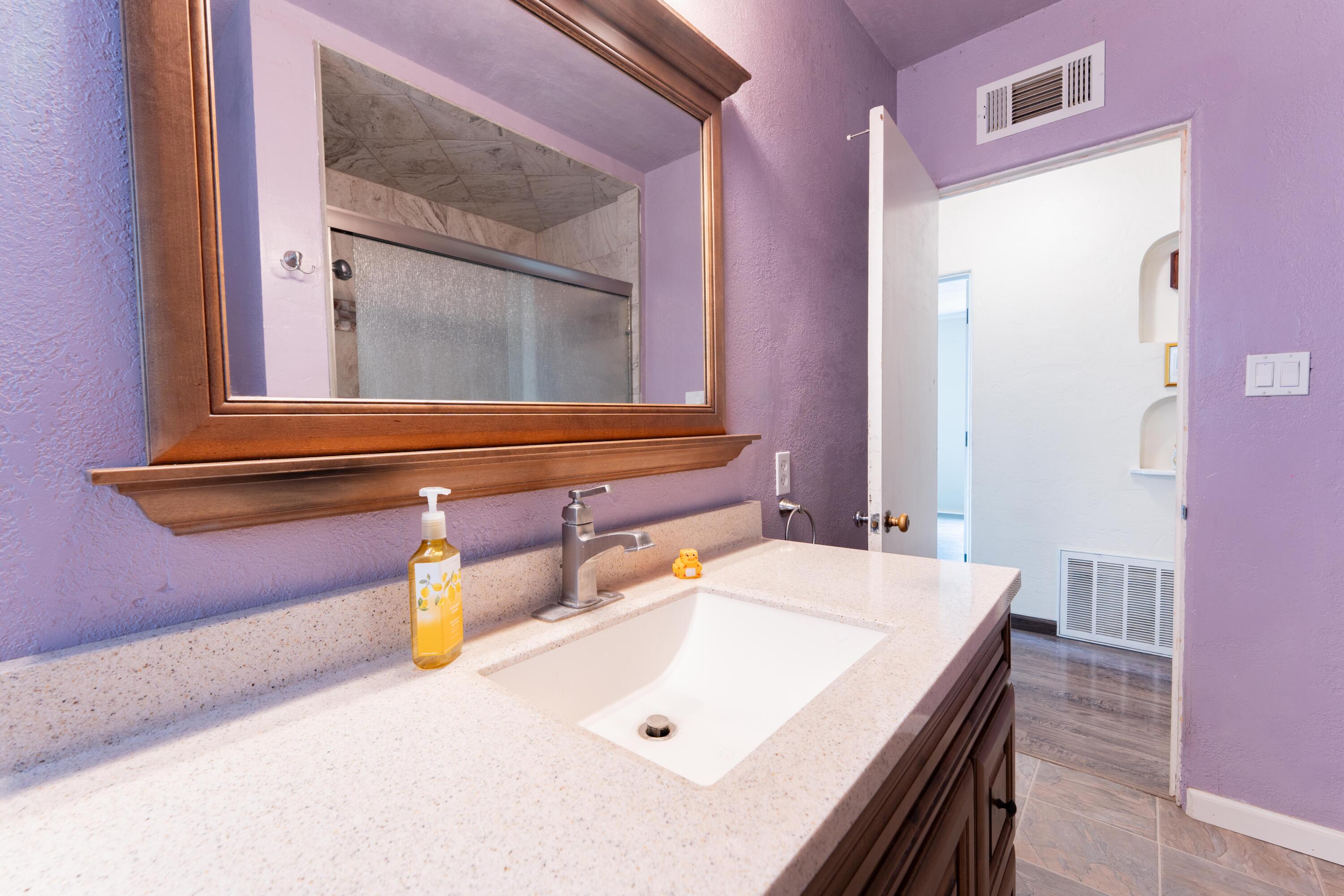570 N Birch Ave, Reedley, CA 93654