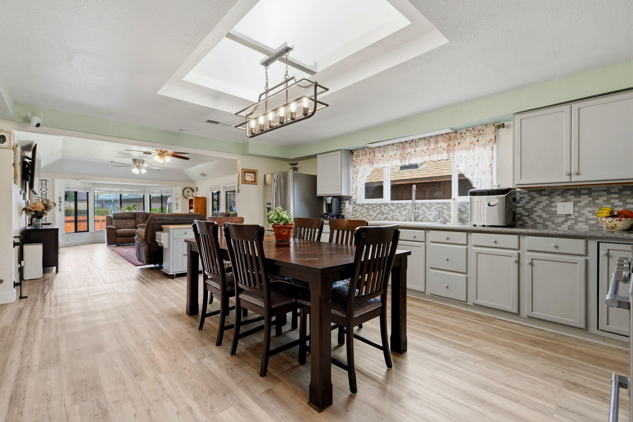 428 S A St, Madera, CA 93638