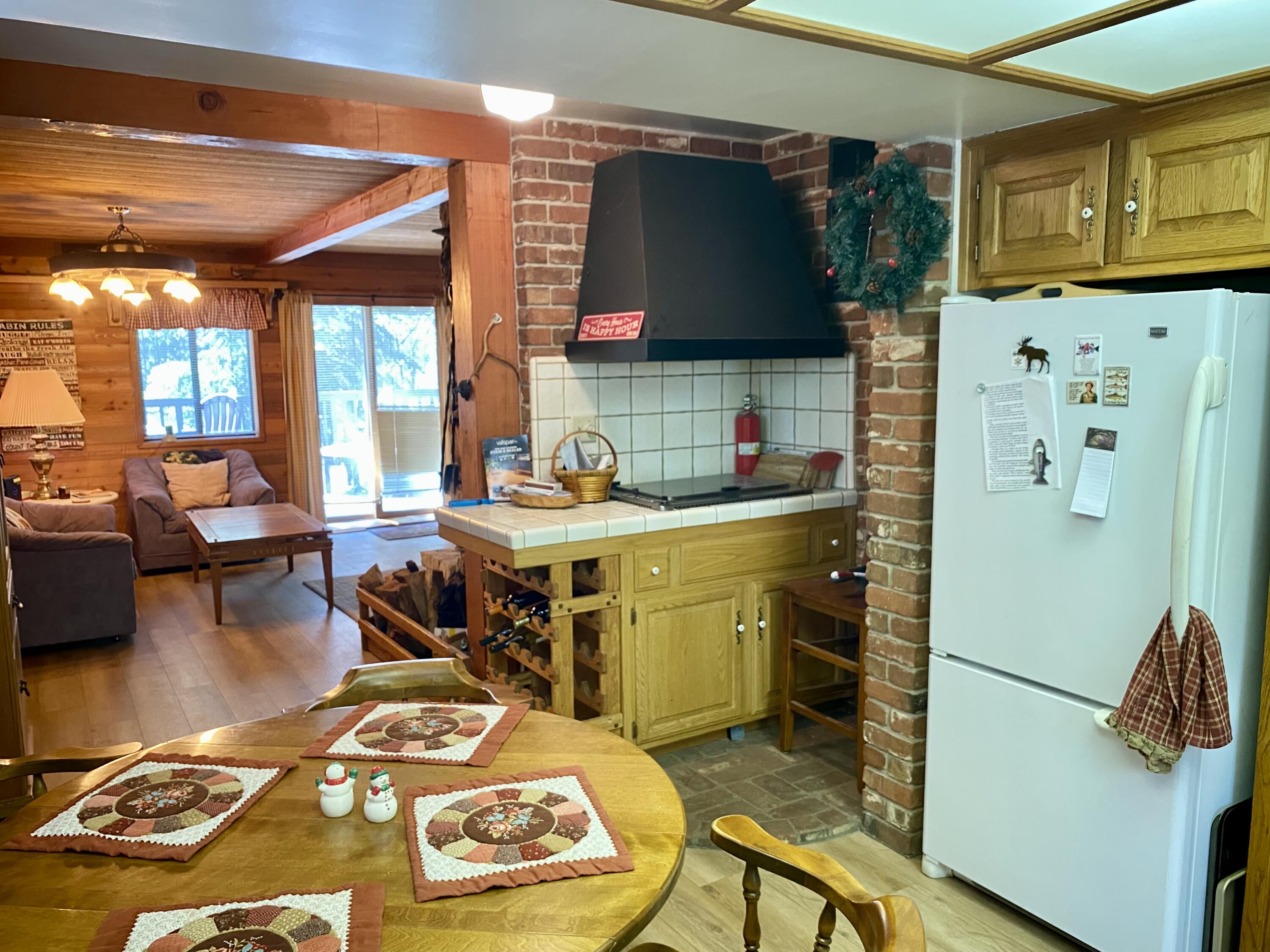 57148 Kramer Dr, Springville, CA 93265